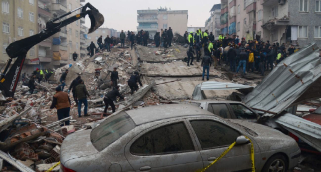 Una imagen del caos tras el terremoto de Turquía.