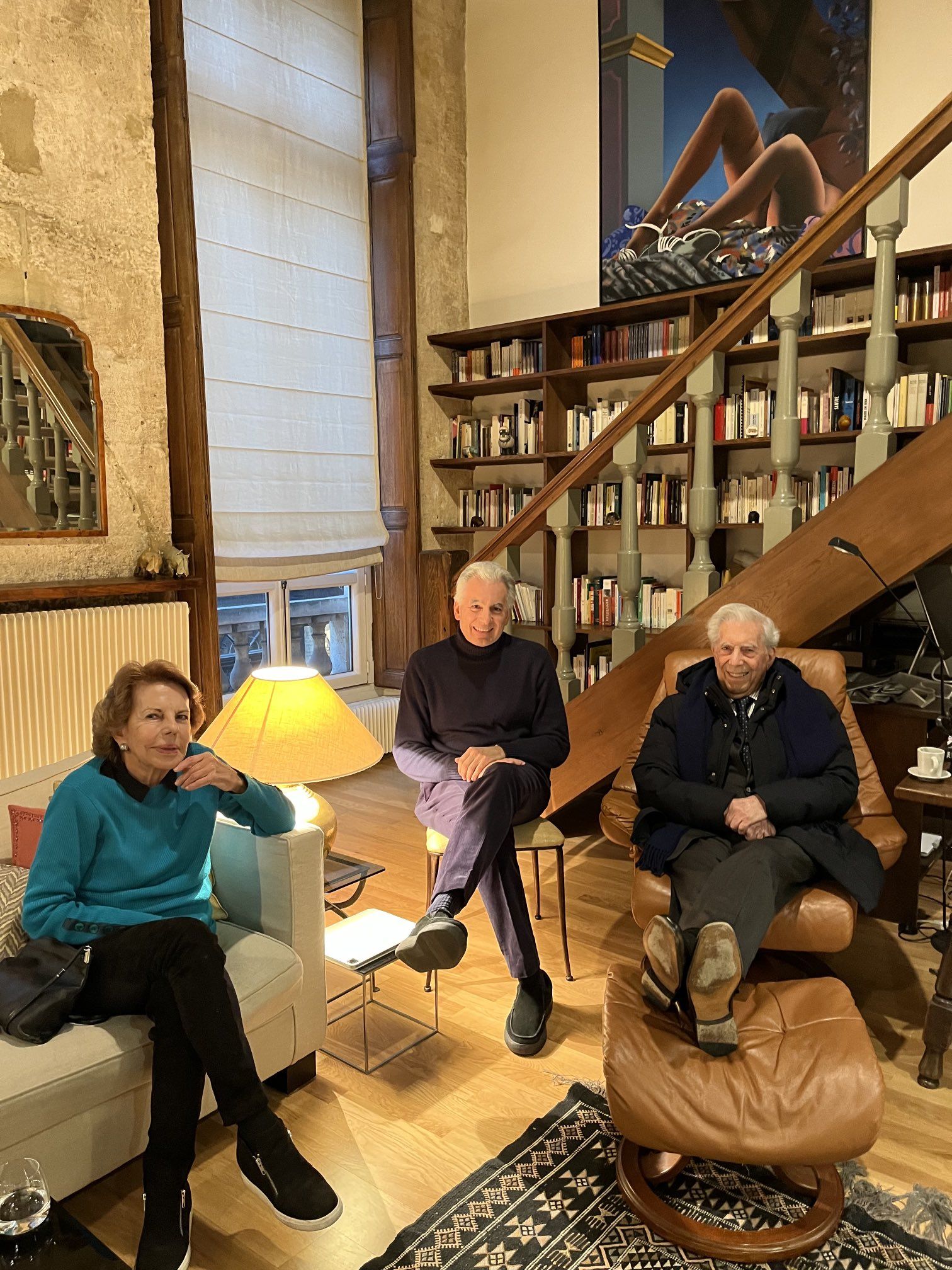 La familia Vargas Llosa en París esta semana