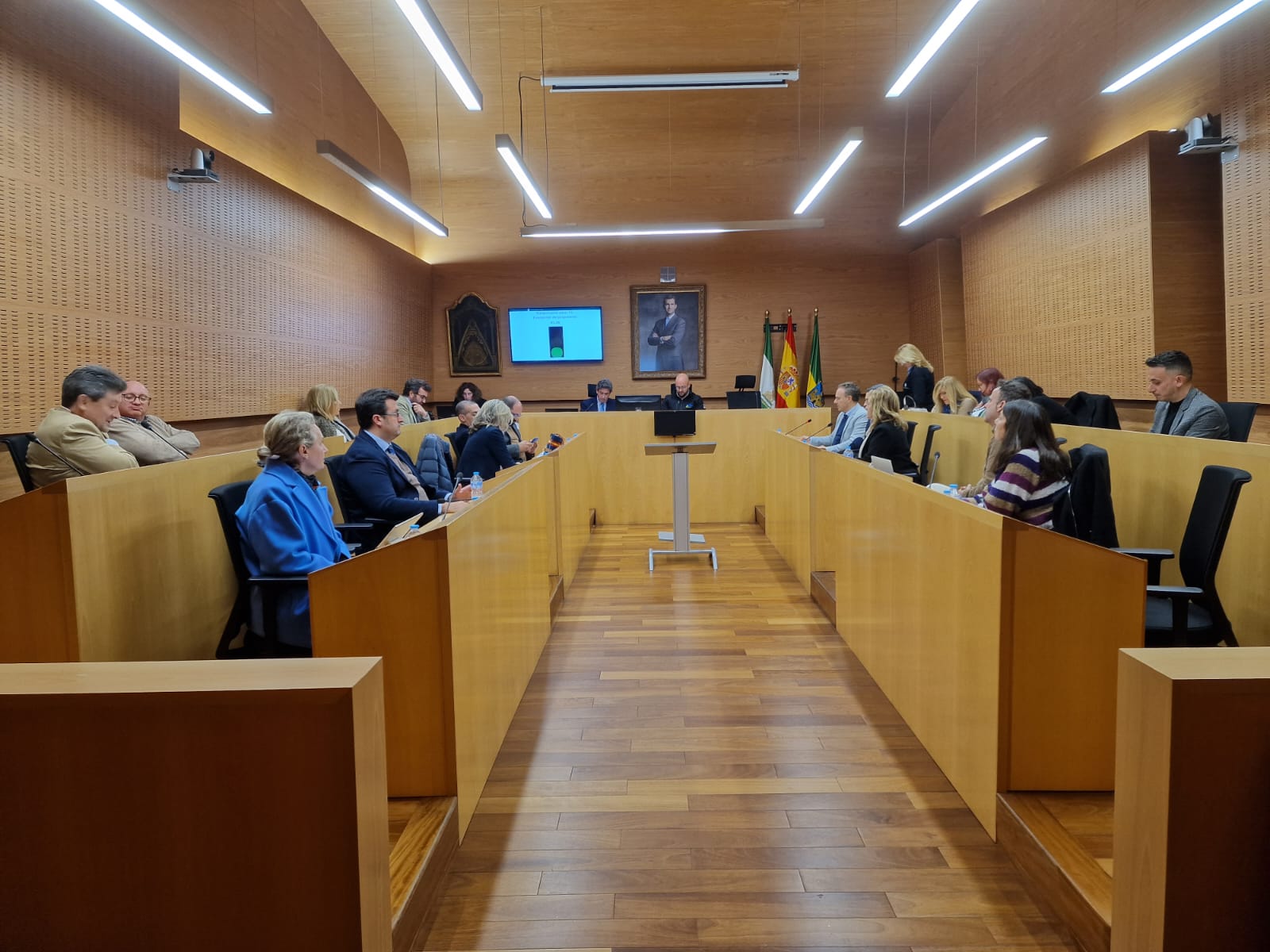 Pleno municipal celebrado en el Ayuntamiento de El Puerto.