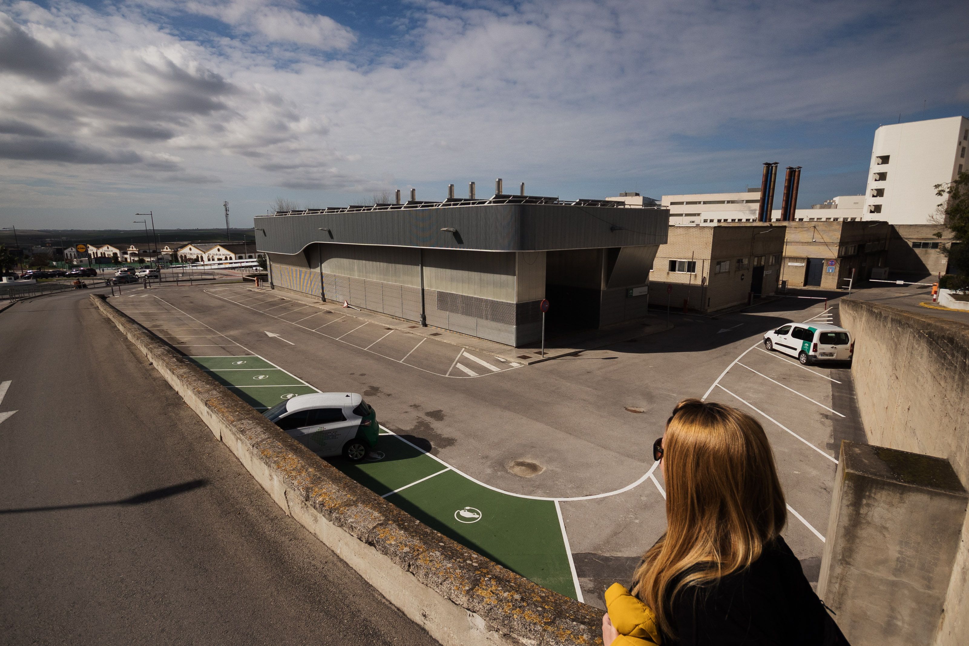 El autocovid, situado en una zona del aparcamiento del Hospital de Jerez, ya ha sido desmontado.