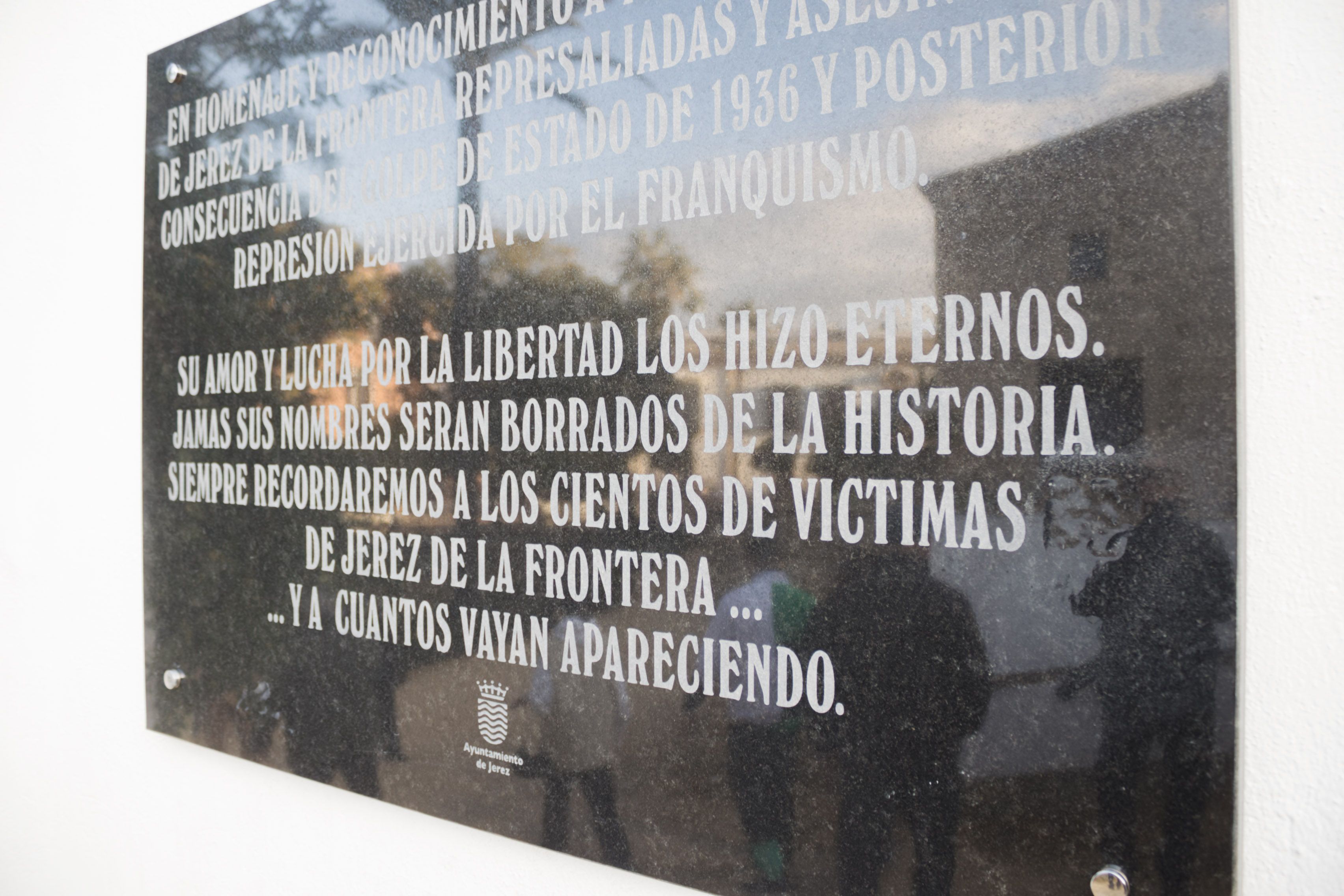 PLACA TEATRO ESLAVA 27