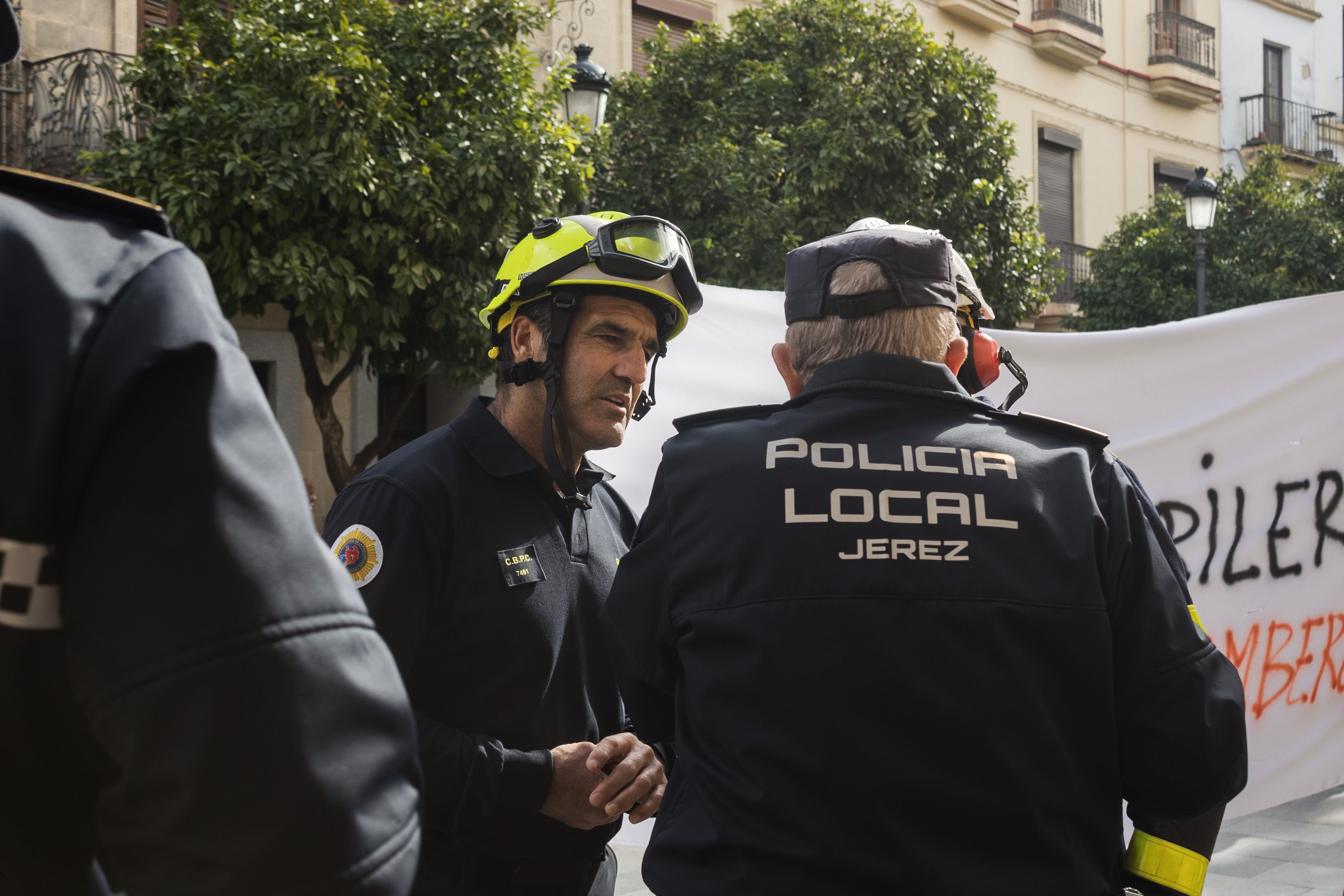Manifestación del cuerpo de bomberos de Cádiz por una RPT justa.