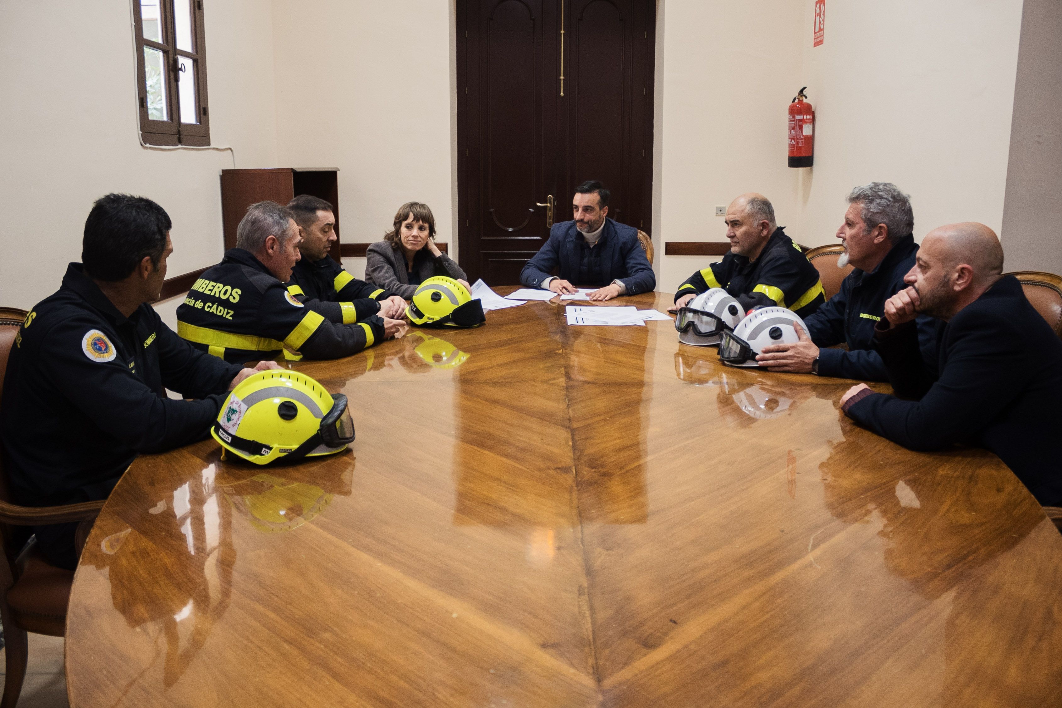 Manifestación del cuerpo de bomberos de Cádiz por una RPT justa.
