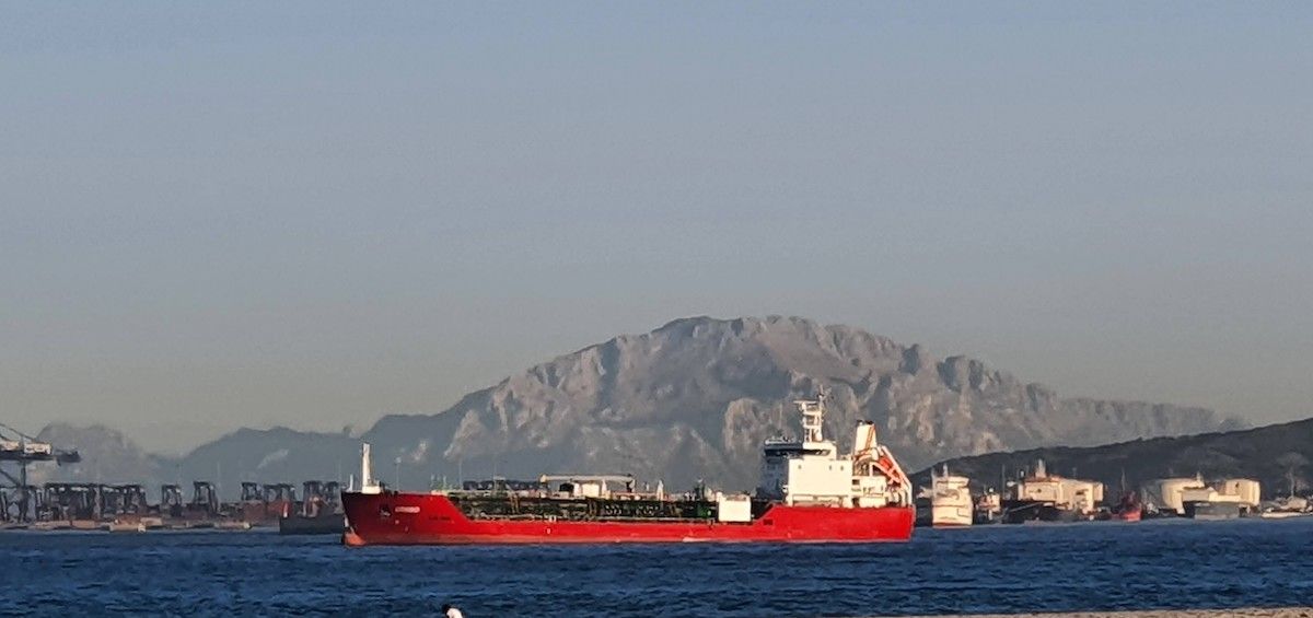 Un buque ruso en las costas españolas.