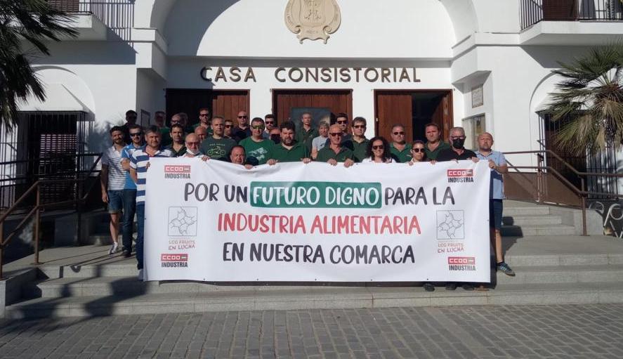 Protesta de trabajadores de LCG Fruits.
