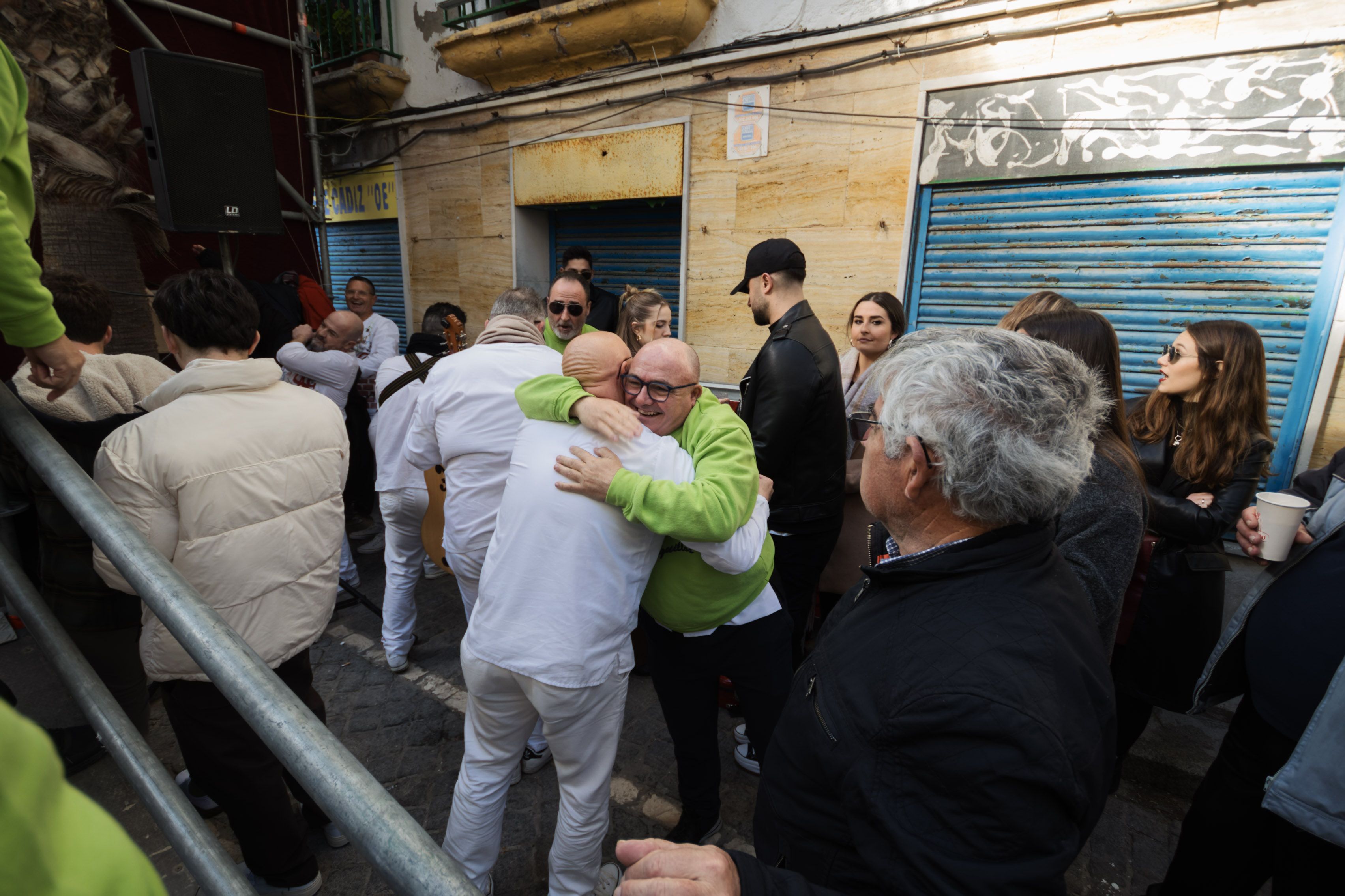 Erizada y ostionada en Cádiz Erizada y ostionada en Cádiz