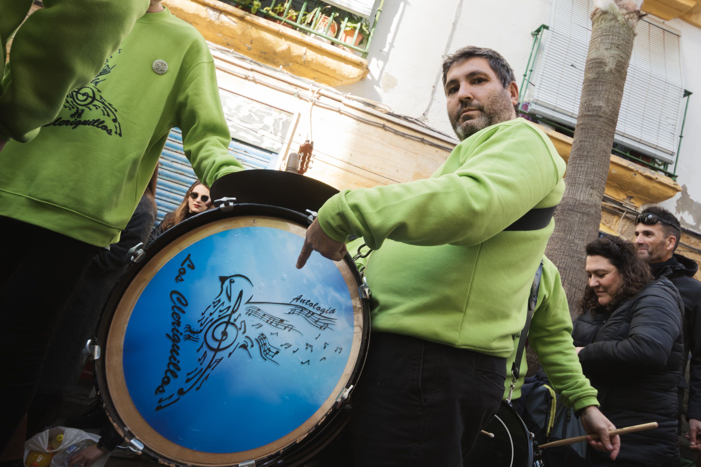 Erizada y ostionada en Cádiz Erizada y ostionada en Cádiz