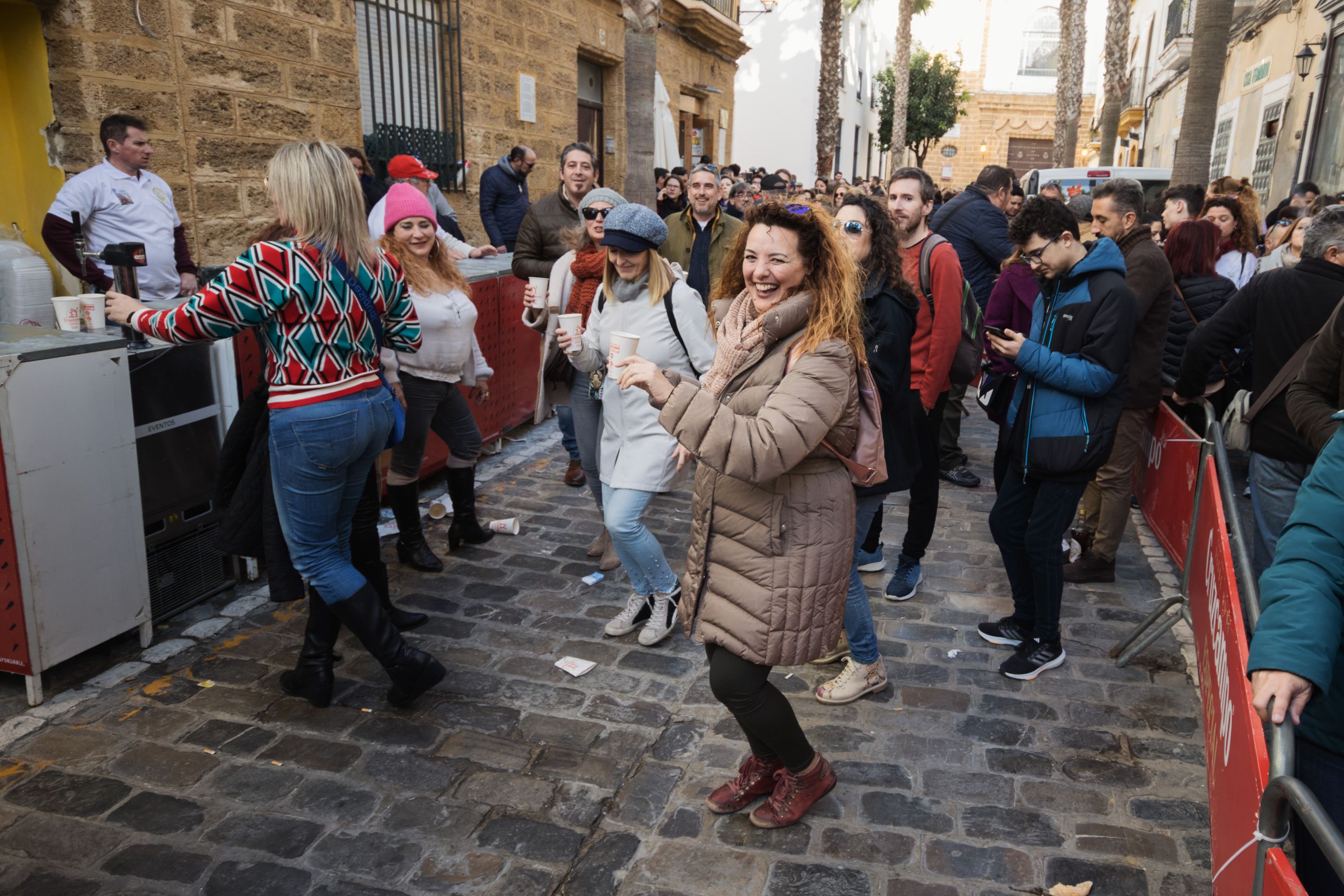 Erizada y ostionada en Cádiz Erizada y ostionada en Cádiz