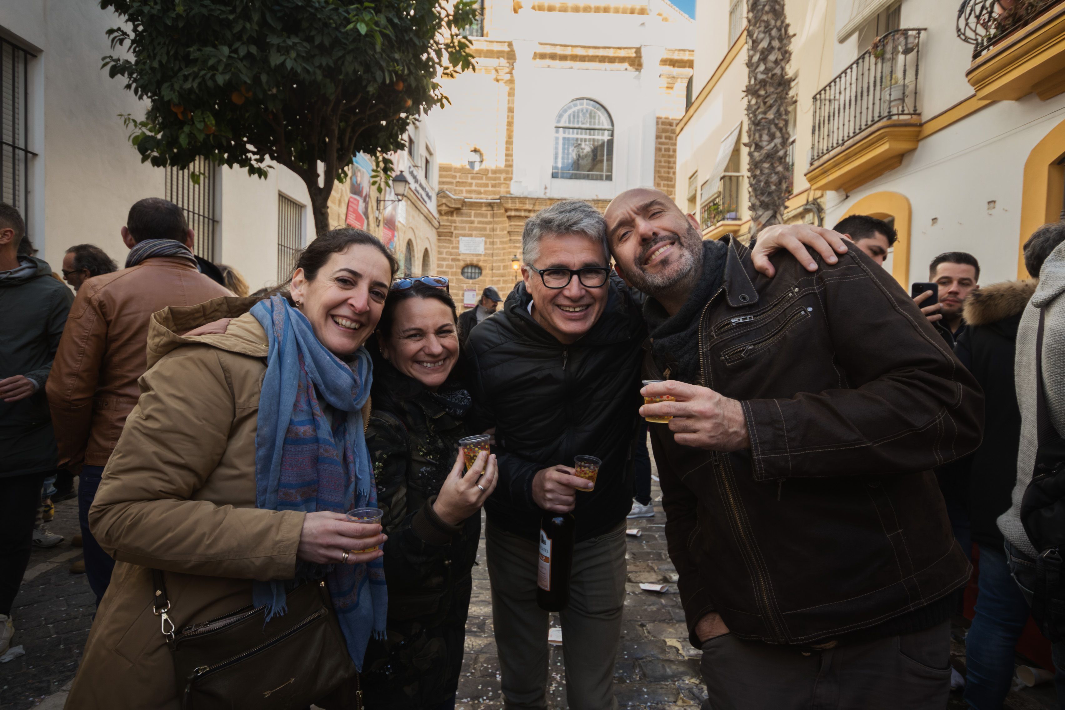 Erizada y ostionada en Cádiz Erizada y ostionada en Cádiz