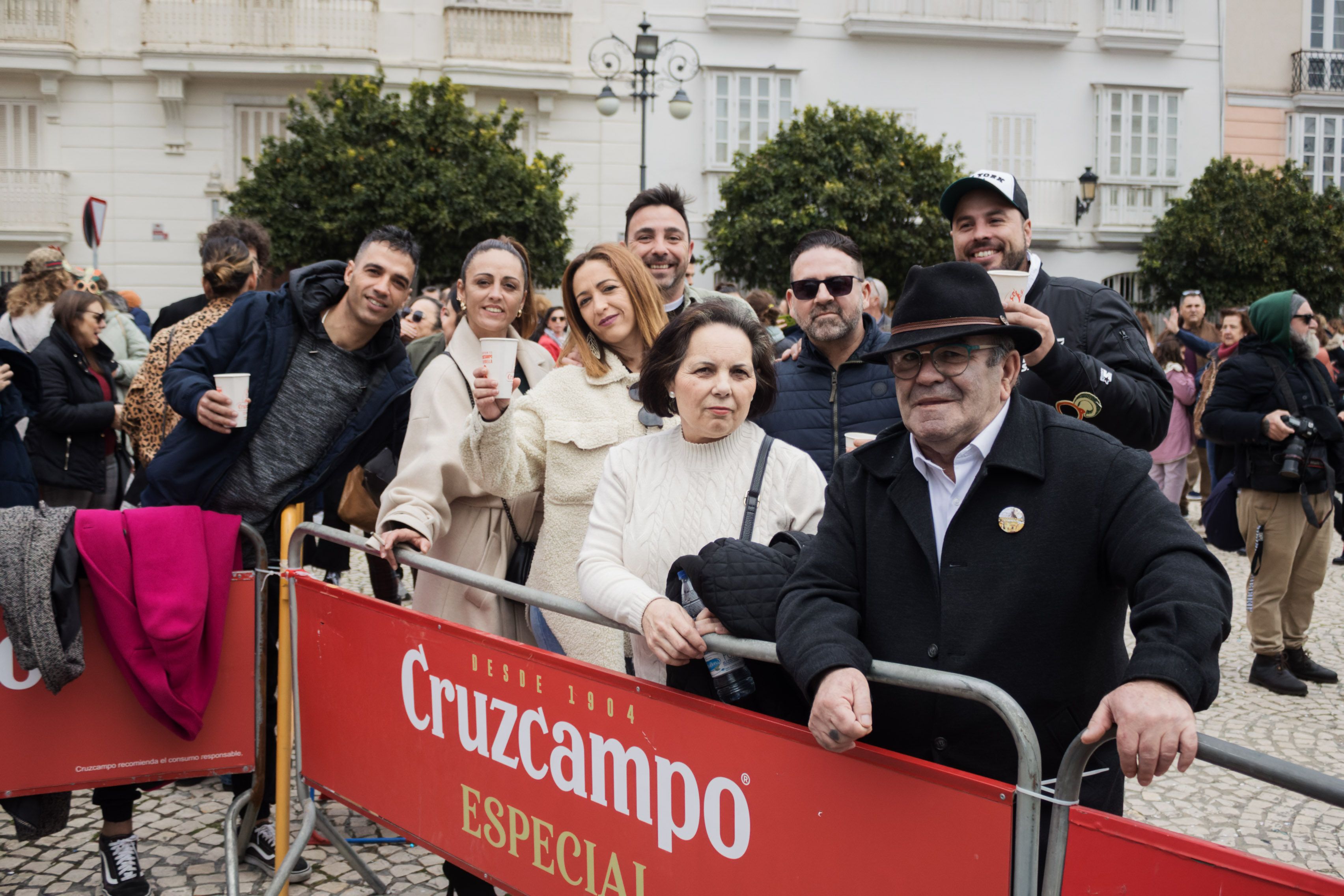 Erizada y ostionada en Cádiz Erizada y ostionada en Cádiz