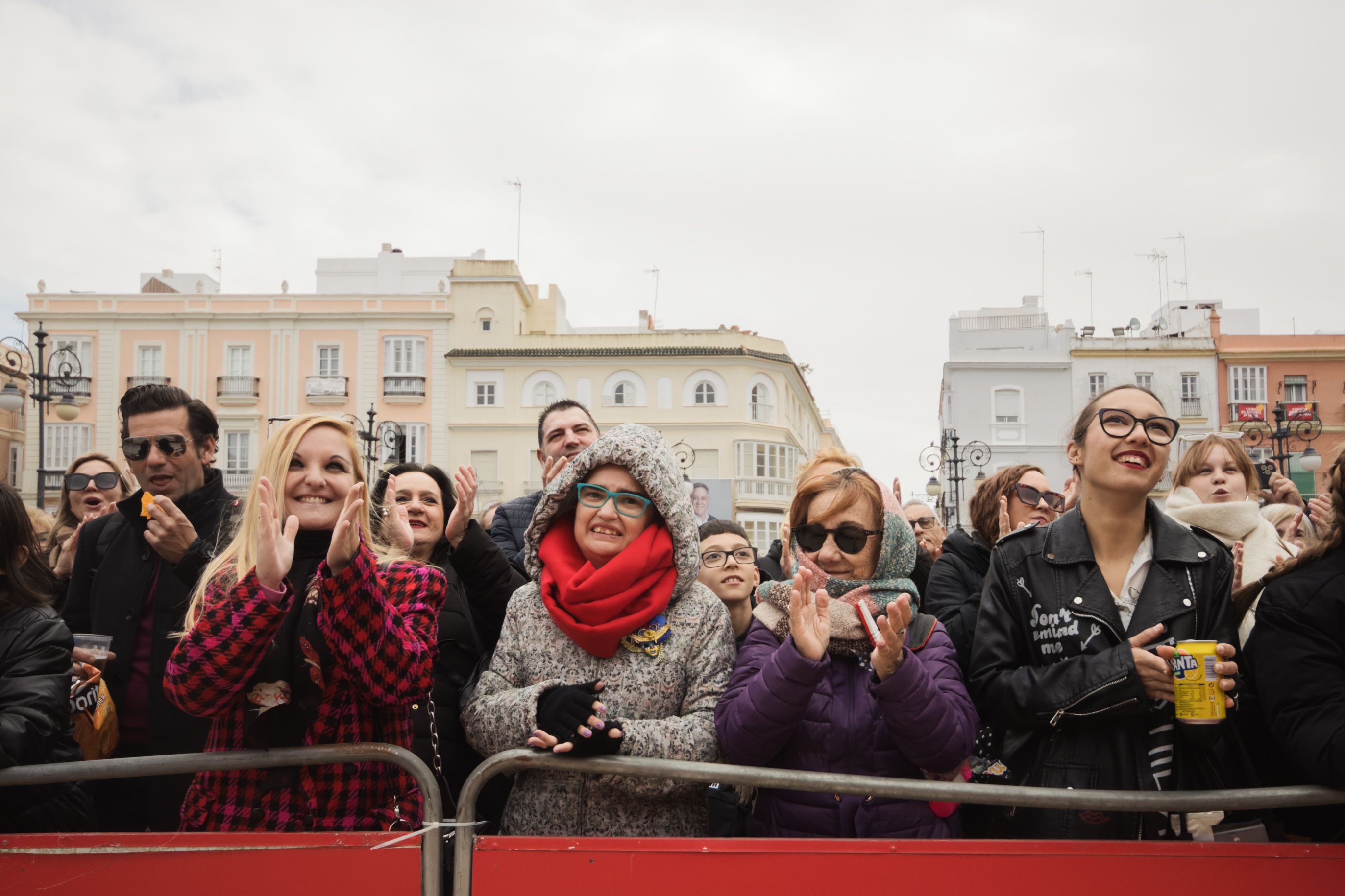 Erizada y ostionada en Cádiz Erizada y ostionada en Cádiz