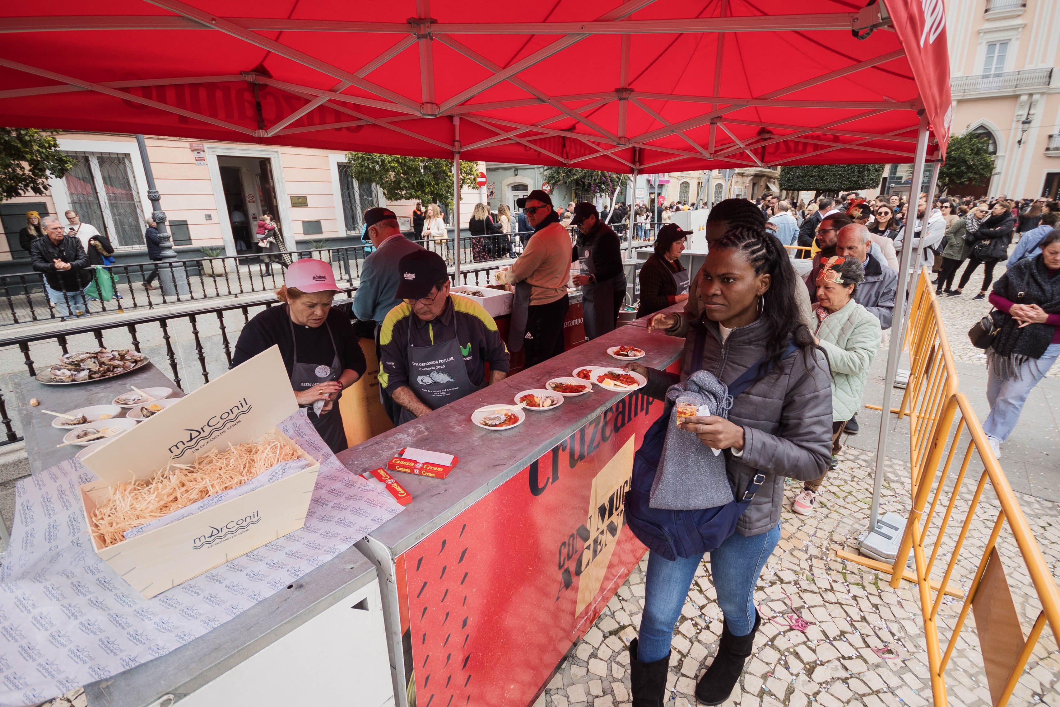 Erizada y ostionada en Cádiz Erizada y ostionada en Cádiz