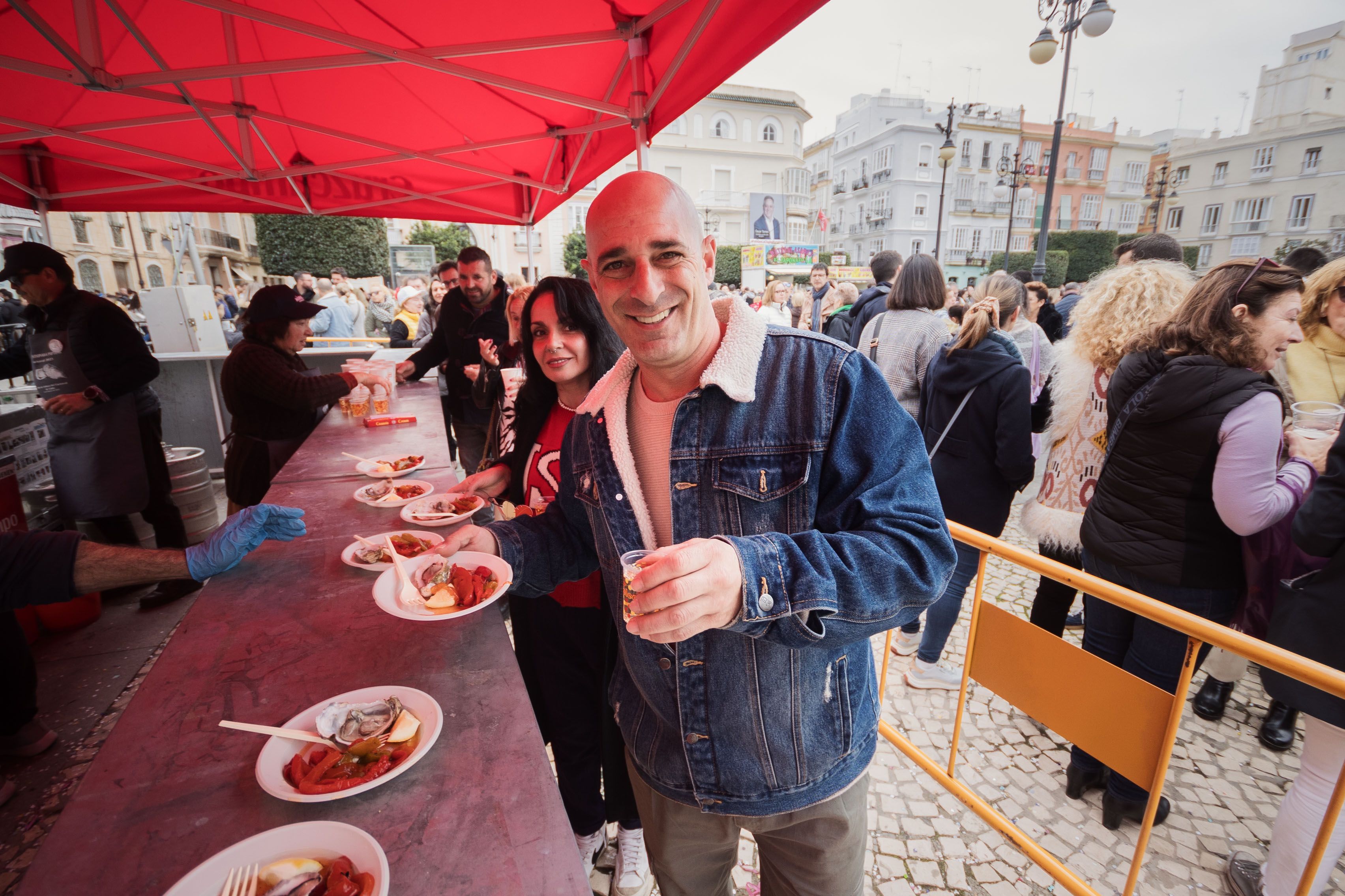 Erizada y ostionada en Cádiz Erizada y ostionada en Cádiz