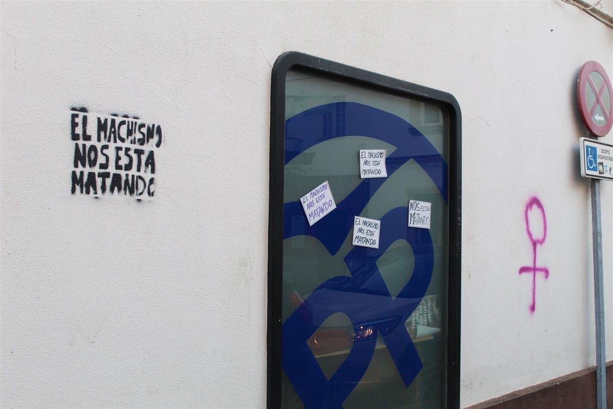 Imagen de la sede del PP de El Puerto, es martes. 