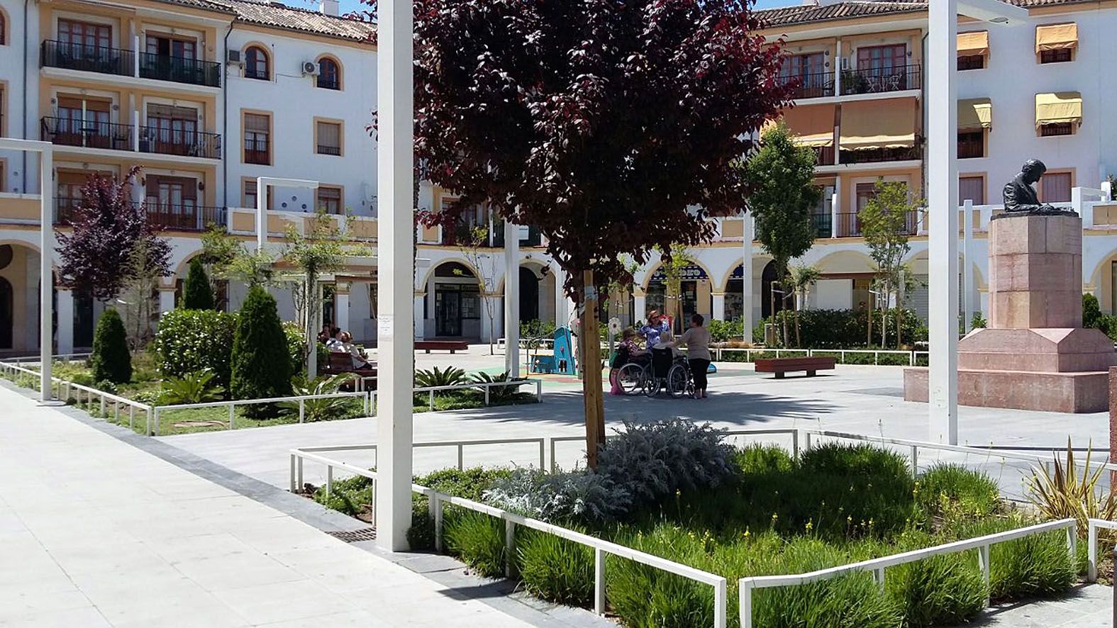 Plaza Fernández Viagas, en una imagen de archivo del Ayuntamiento de Antequera.