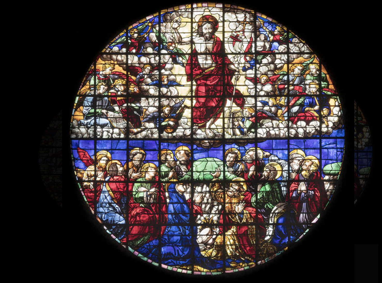 La Ascensión, una de las vidrieras circulares.     CATEDRAL DE SEVILLA
