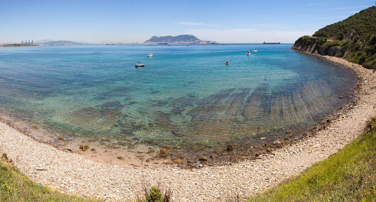 La playa Cala Arenas en Algeciras.