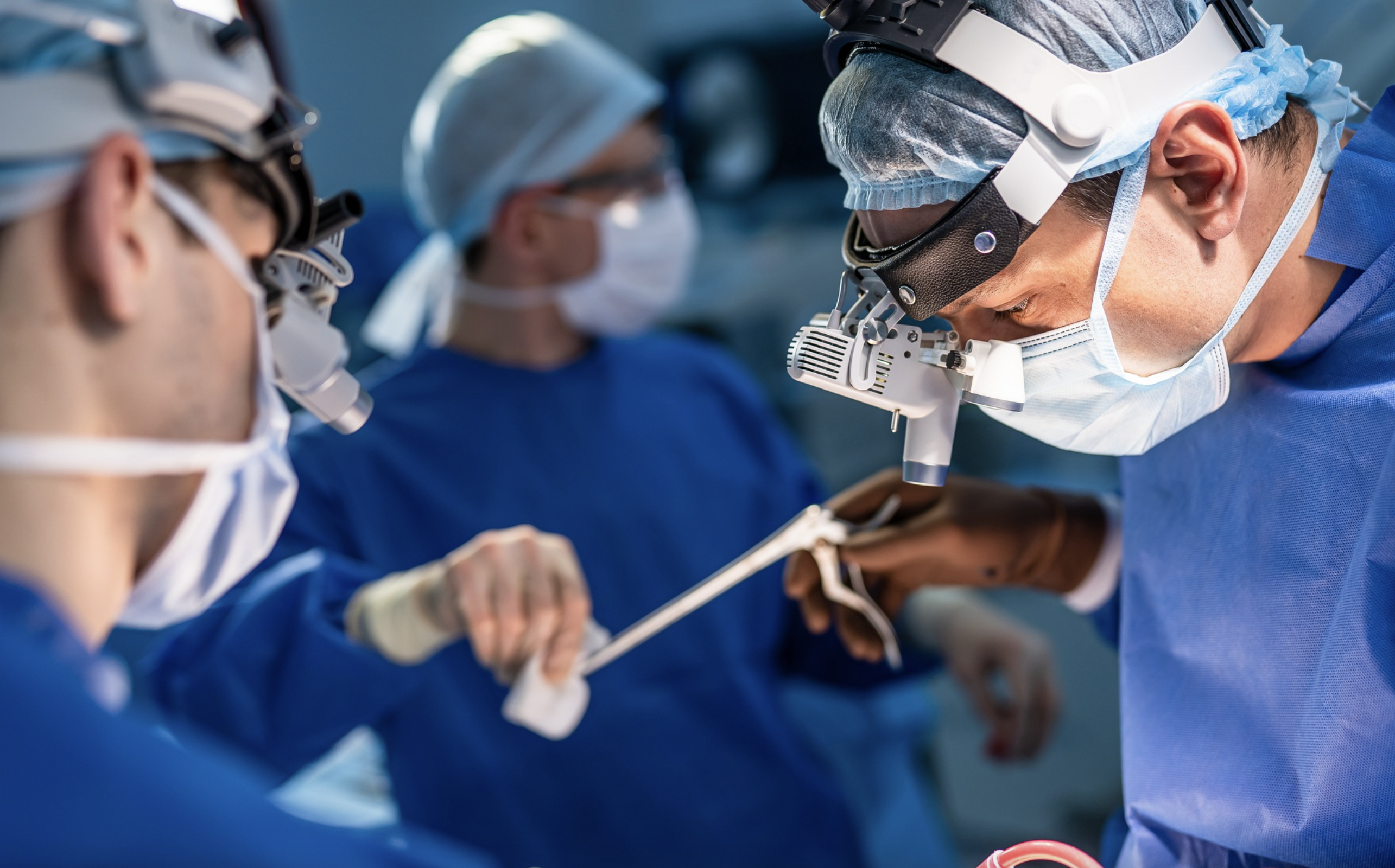 Una operación para realizar un trasplante. El Puerta del Mar de Cádiz registró más de 100 intervenciones de este tipo en 2022.