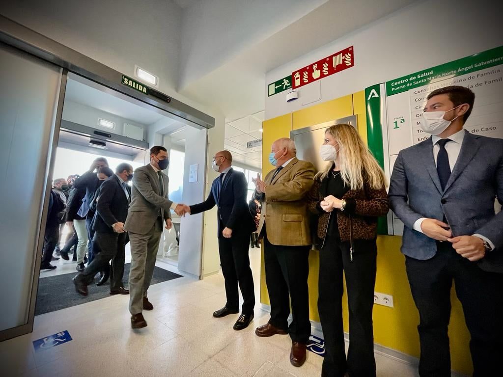 Inauguración del centro de salud Ángel Salvatierra en El Puerto.