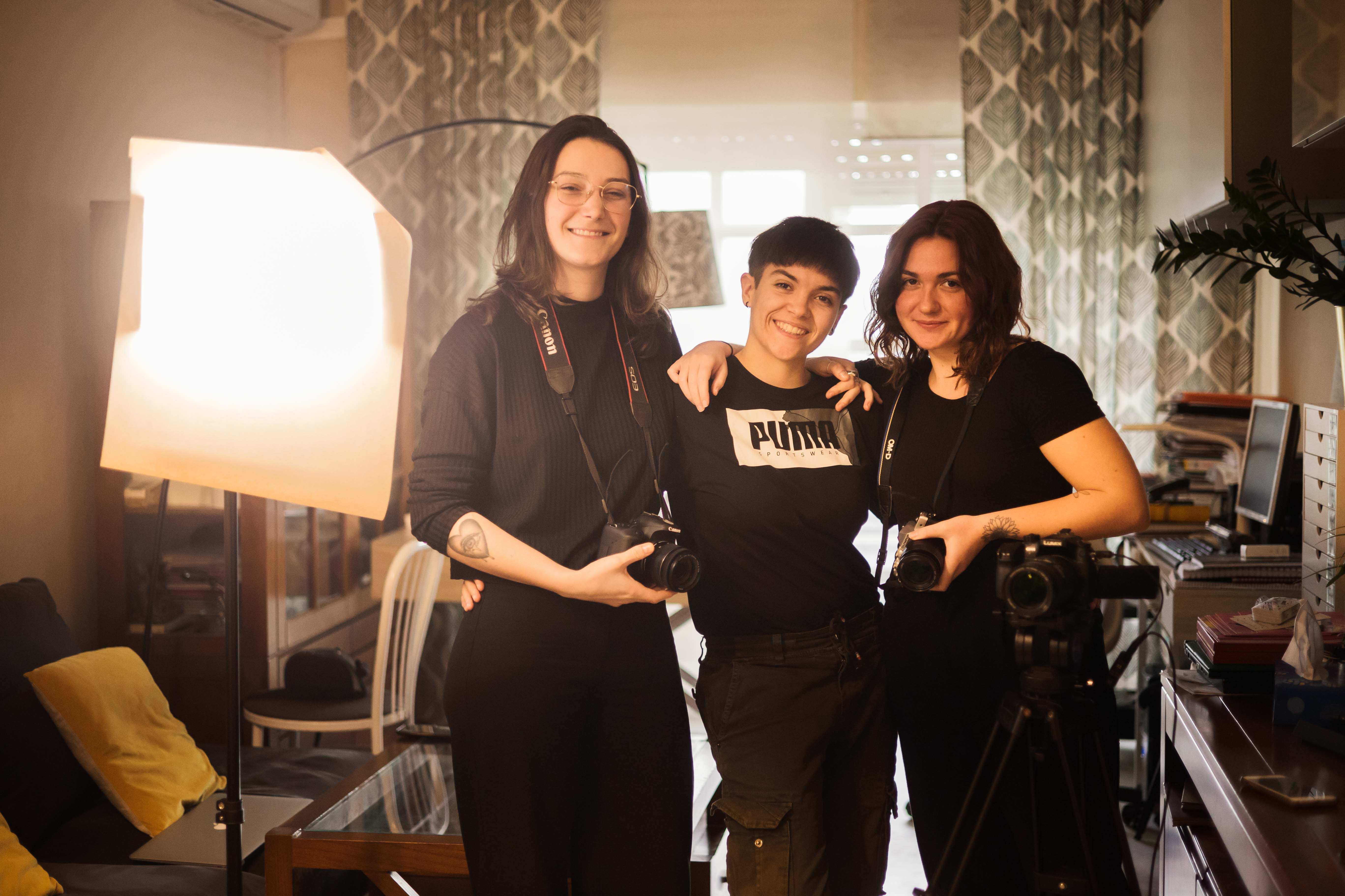 Patricia, Raquel y Anca Elena.