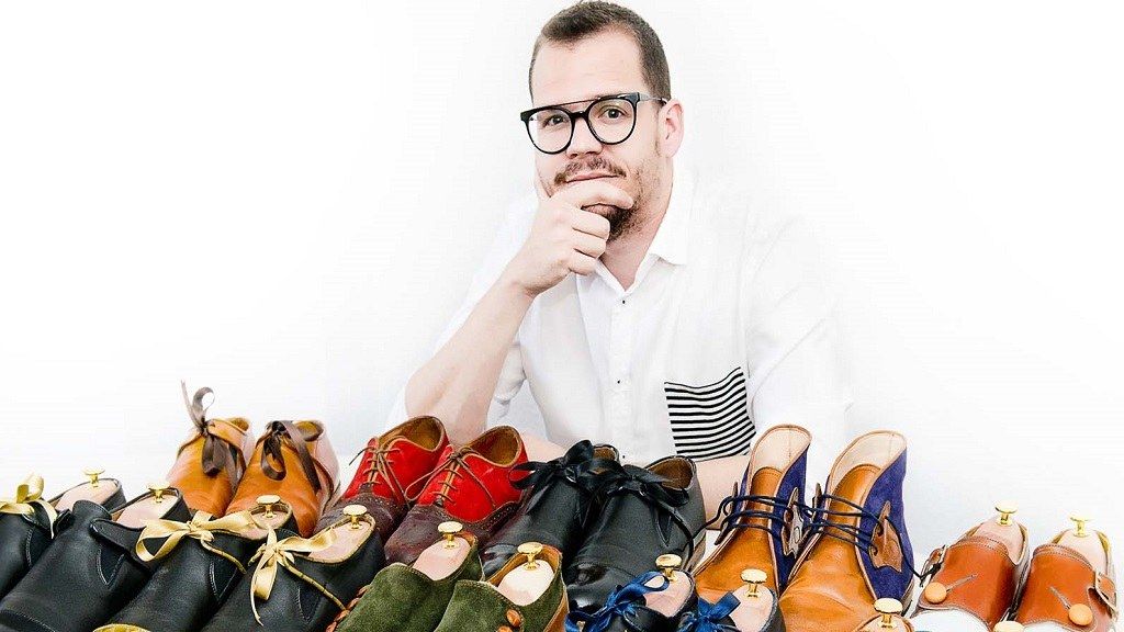 1568899703906abraham-zambrana