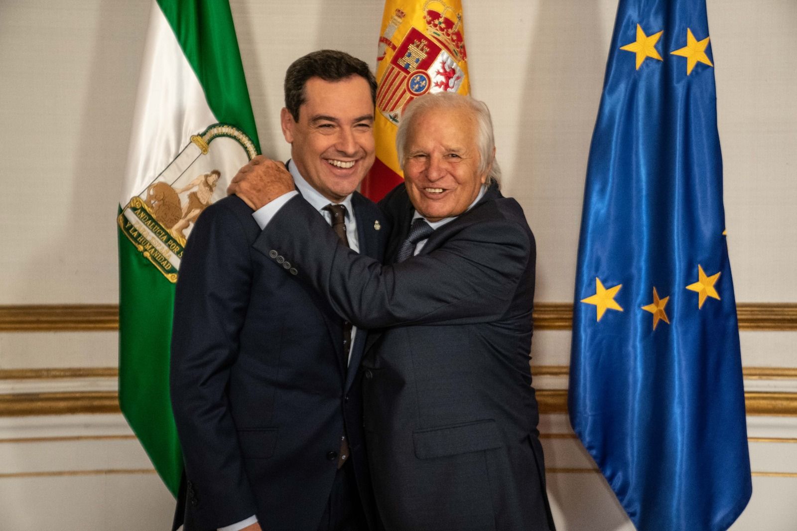 Moreno con 'El Cordobés' en una foto reciente. Moreno con 'El Cordobés' en una foto reciente.