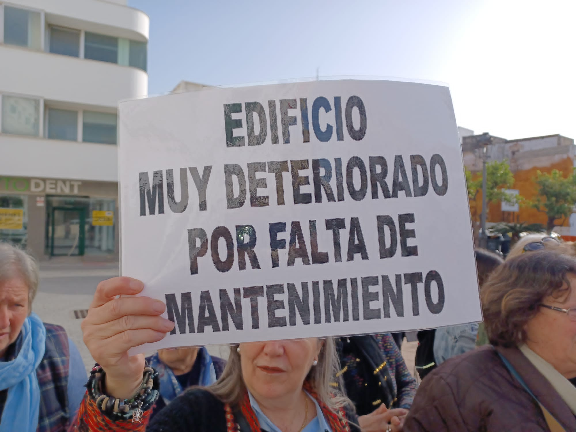 Uno de los carteles reivindicativos.