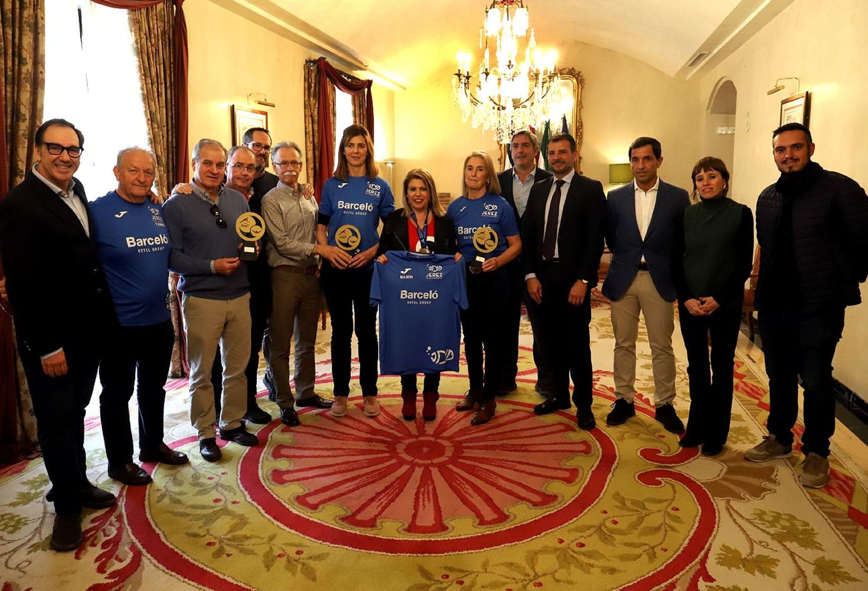 Recepción en la Alcaldía al equipo jerezano.