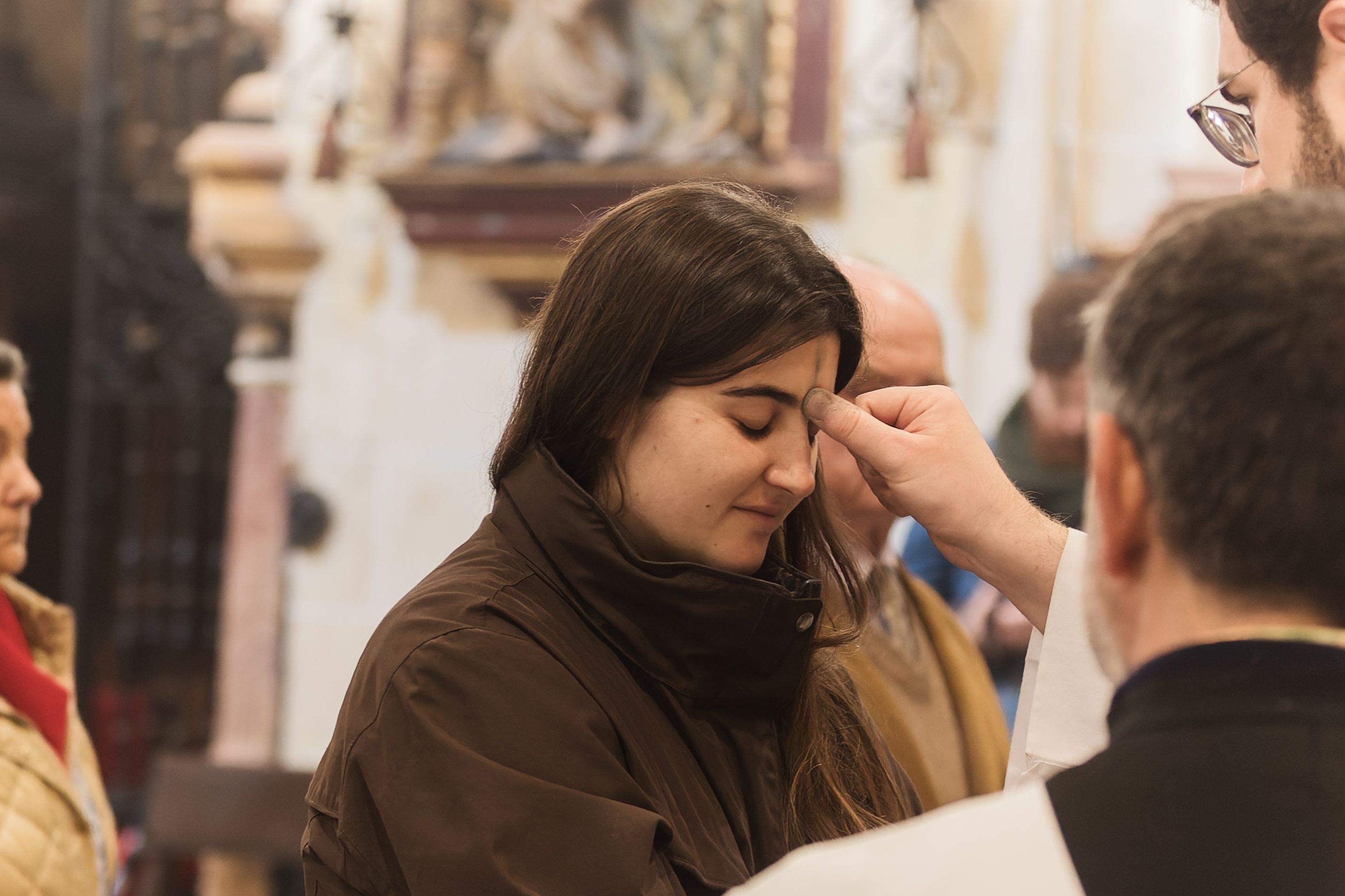 Acto de imposición de la ceniza, signo del inicio de la Cuaresma. 