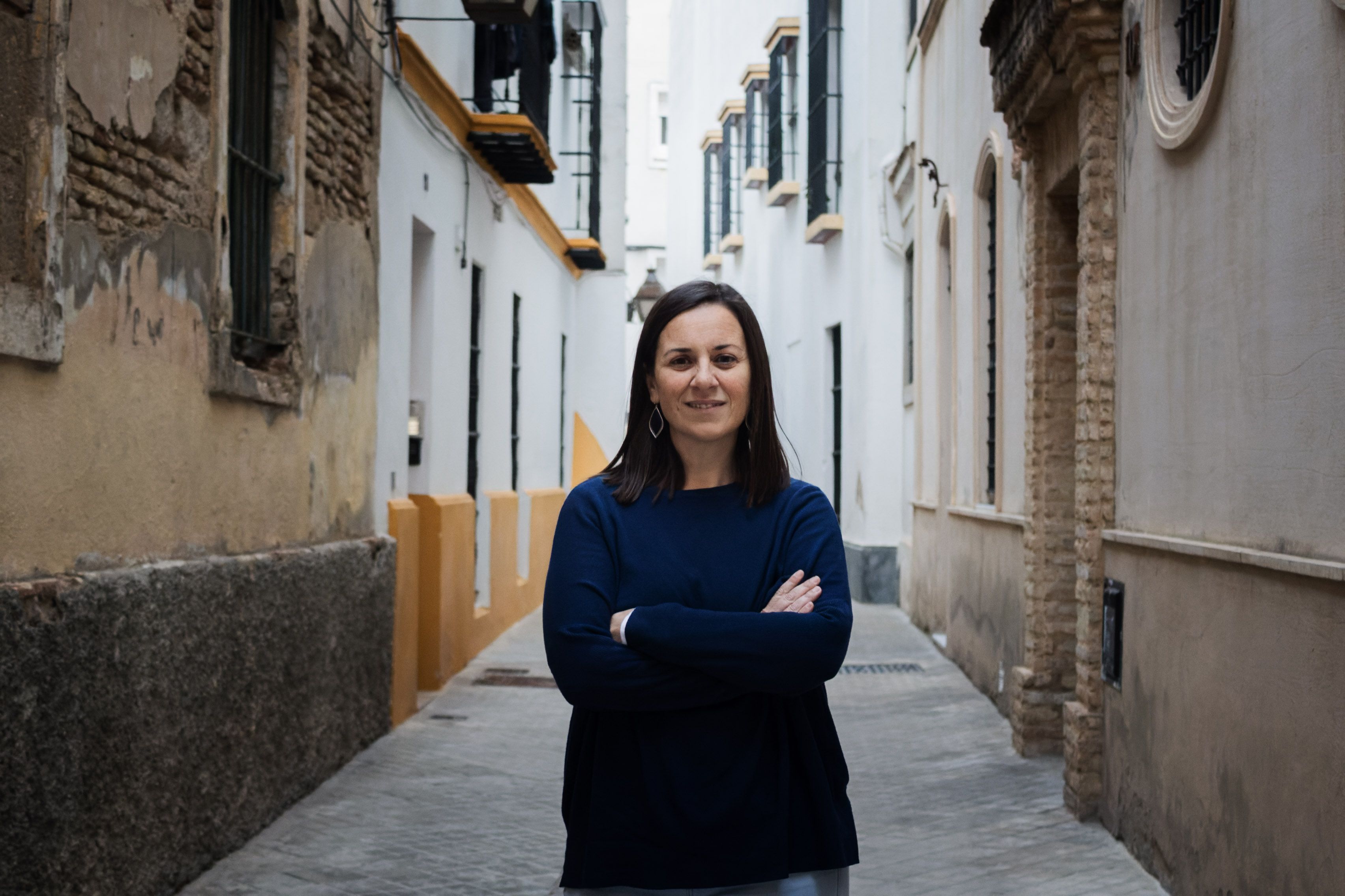 Auxiliadora González, en una imagen en el centro de Jerez, es trabajadora social y antropóloga: "La pobreza se hereda".