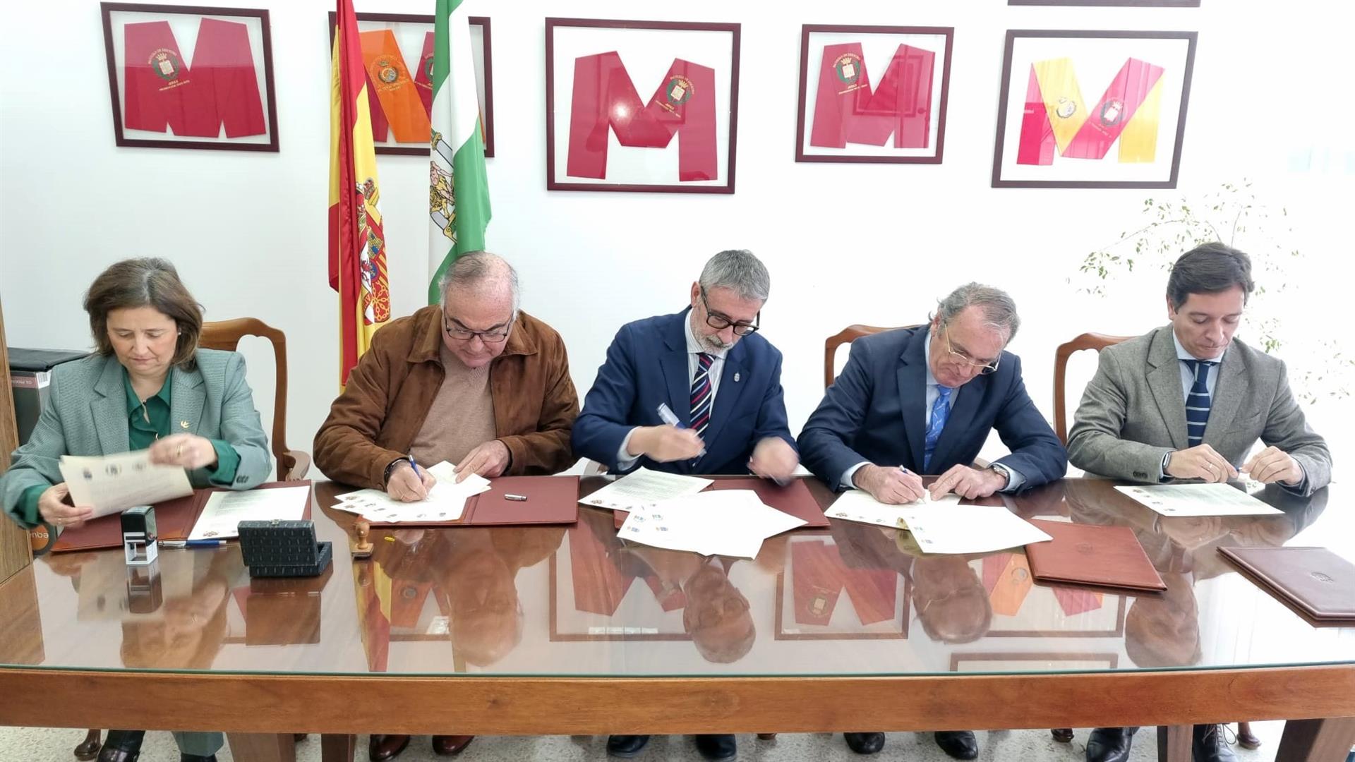 Impulsan en Jerez el máster en Abogacía y Procura,  primer convenio que se suscribe en España con los Colegios profesionales.