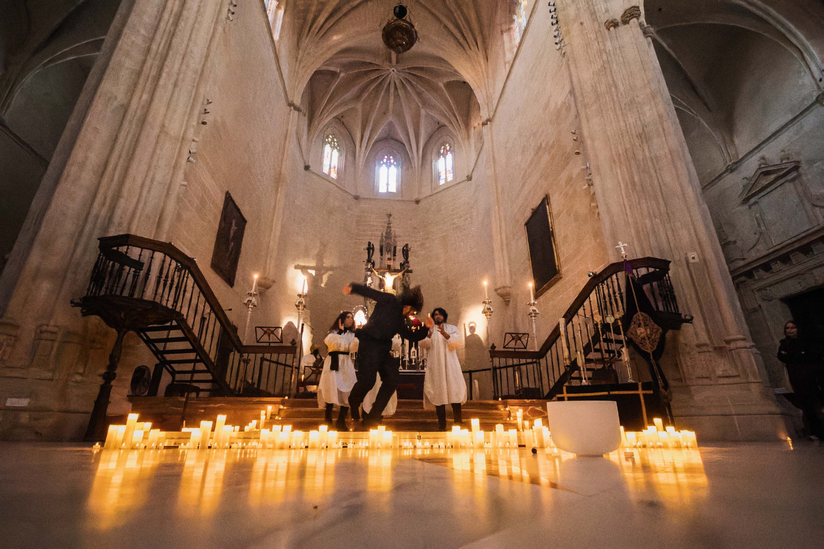 'Liturgia', de José Maya, en la Iglesia de Santiago, ha abierto el 27 Festival de Jerez, este pasado viernes.