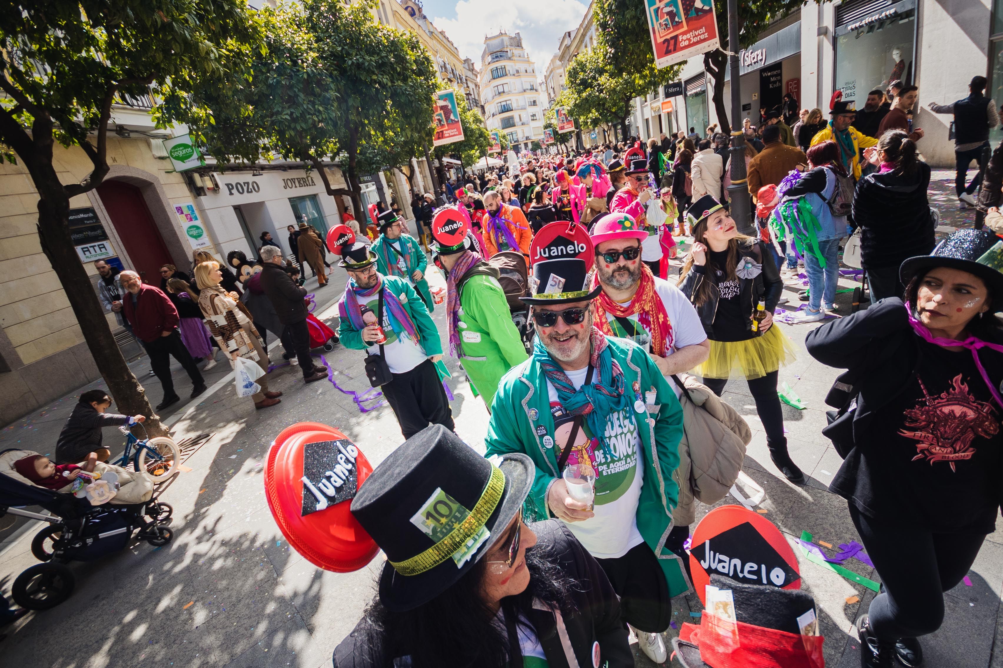 El pasacalles de Carnaval en Jerez El pasacalles de Carnaval en Jerez