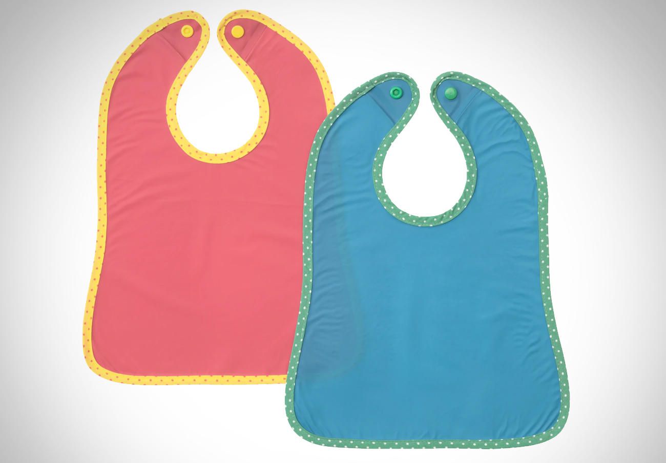 Los baberos de Ikea, retirados del mercado.