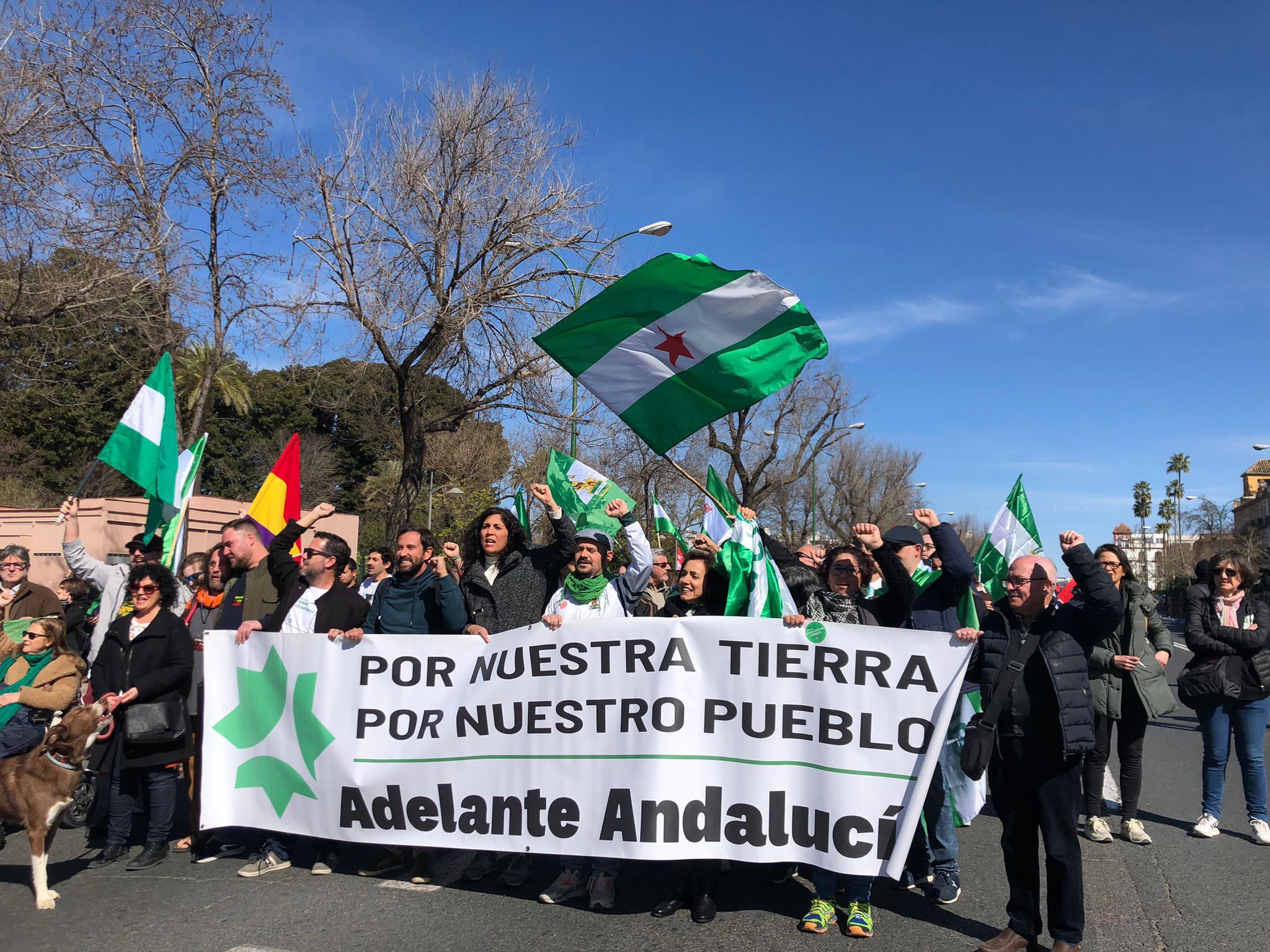 Imagen de la pancarta de Adelante Andalucía durante la manifestación del 28F.