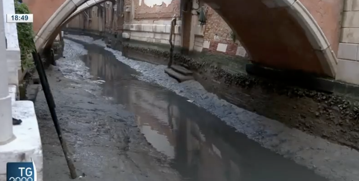 Canales secos en Venecia, en una imagen de 'TG'.