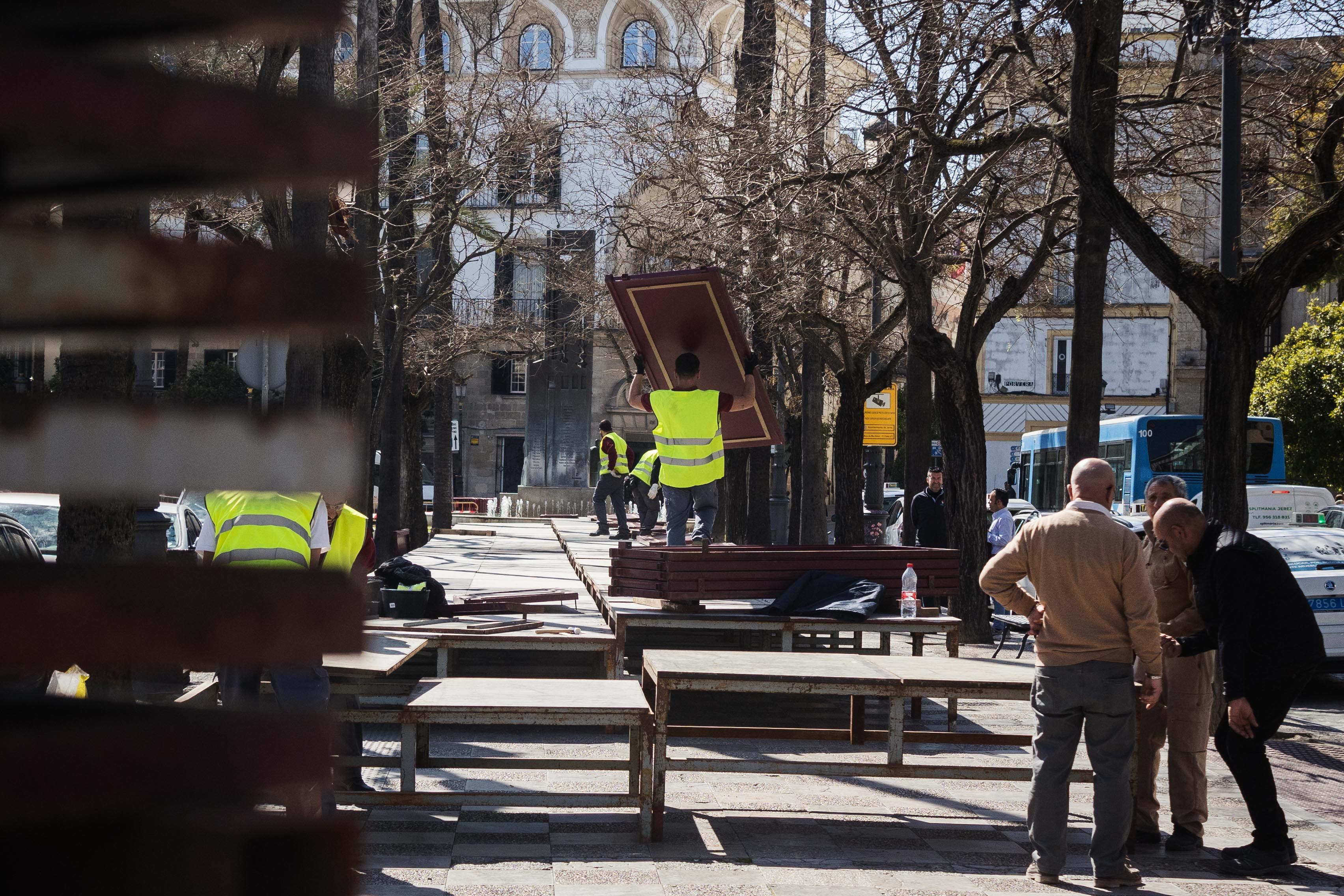 Trabajos de montaje a cargo este año de una empresa privada.       CANDELA NÚÑEZ