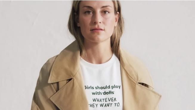 Así es la camiseta de Mango de Alexia Putellas que está arrasando: "Las niñas juegan con lo que quieran"