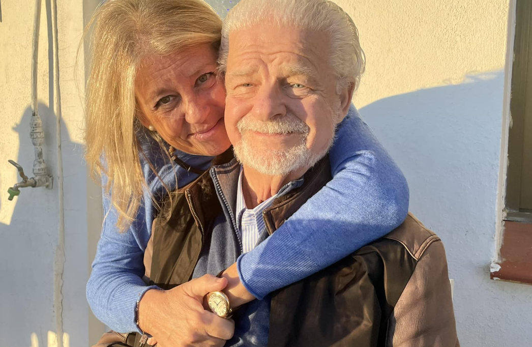 Ángeles Muñoz y Lars Gunnar Sune Broberg, en una foto que la alcaldesa de Marbella subió este domingo por la noche, tras el funeral, a su muro de Facebook. Ángeles Muñoz y Lars Gunnar Sune Broberg, en una foto que la alcaldesa de Marbella subió este domingo por la noche, tras el funeral, a su muro de Facebook.