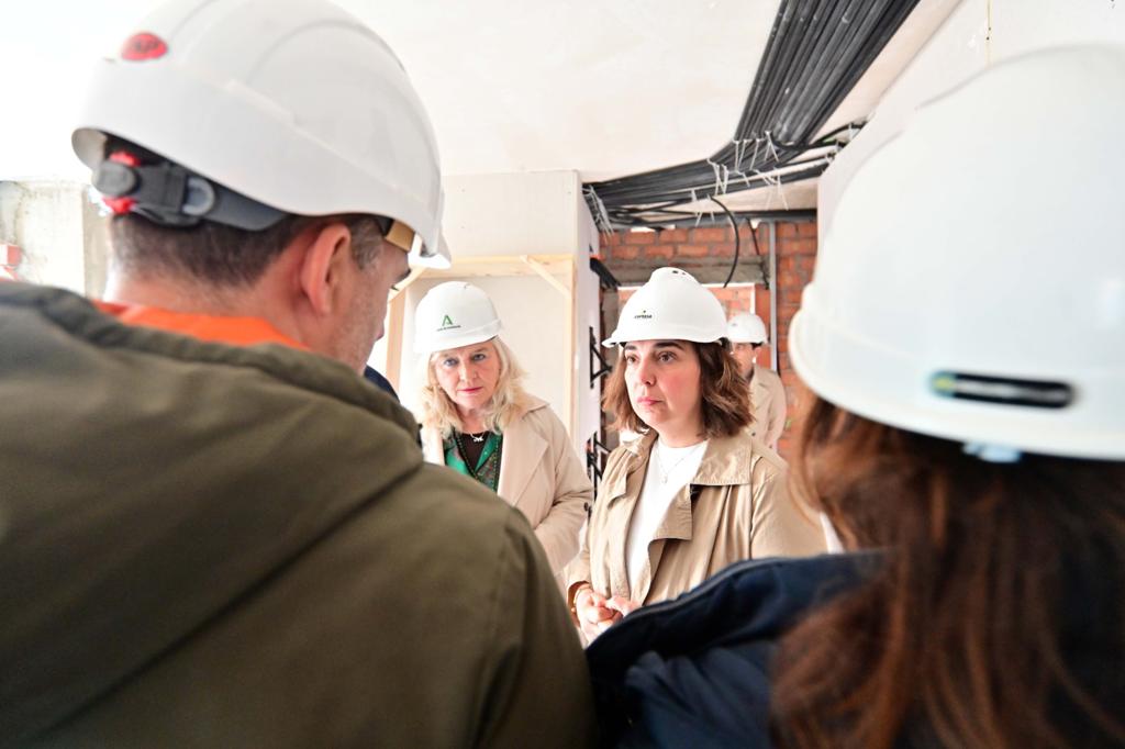 Mercedes Colombo durante la visita a la promoción inmobiliaria. 