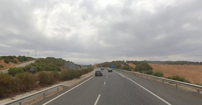 Kilómetro en el que ha ocurrido el accidente. "Un choque entre una furgoneta y un turismo en la A-381en Medina Sidonia deja cinco heridos"