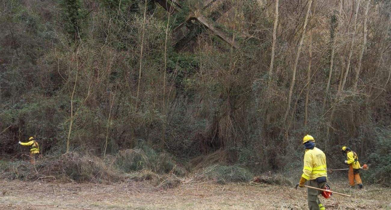 Agentes del Infoca, trabajando en las labores de búsqueda de Iván, que ha sido encontrado finalmente sin vida en un río. Agentes del Infoca, trabajando en las labores de búsqueda de Iván, que ha sido encontrado finalmente sin vida en un río.