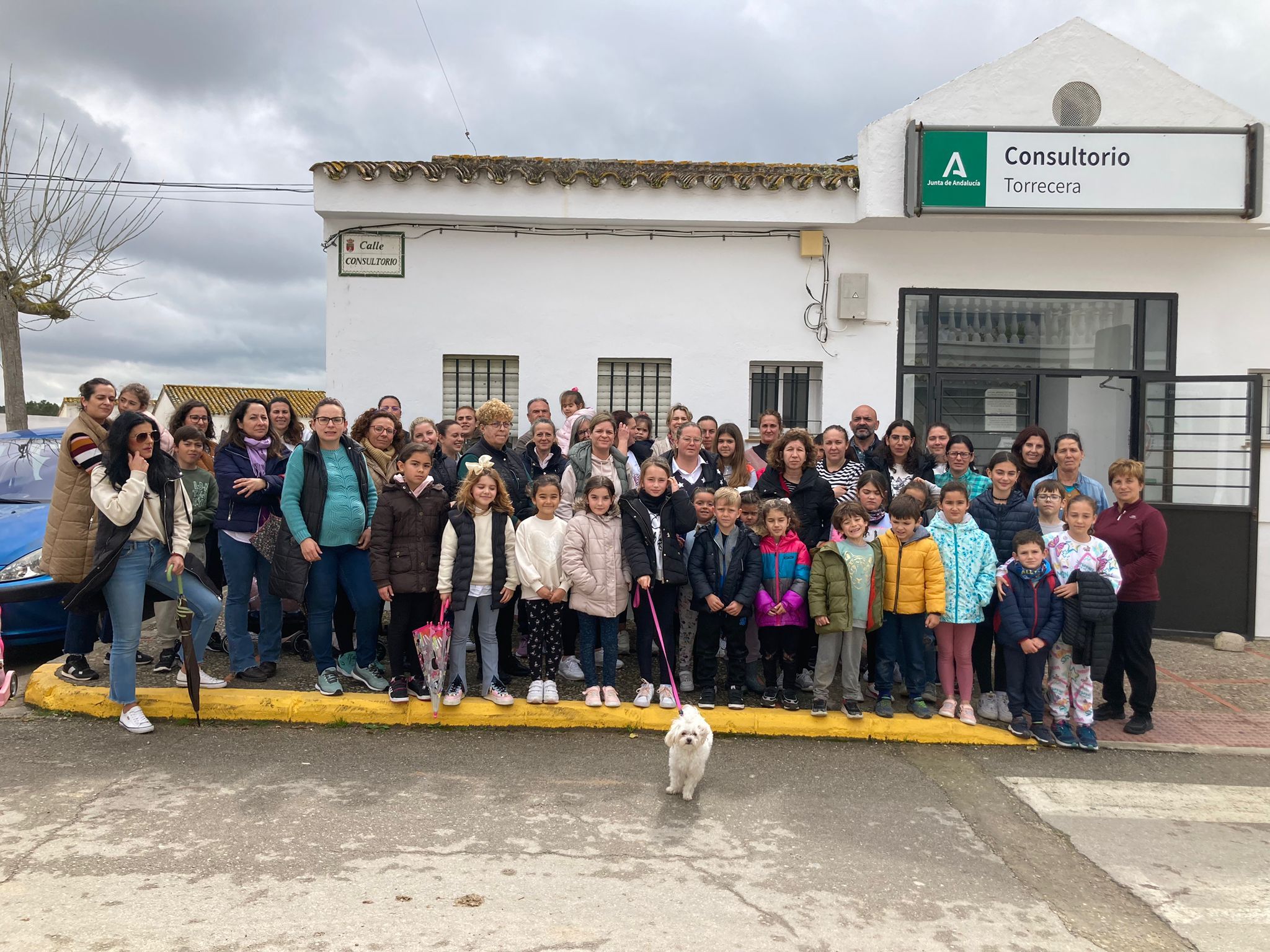 Torrecera quiere tener pediatra: "Llevamos más de un mes yendo con los niños a otros pueblos".