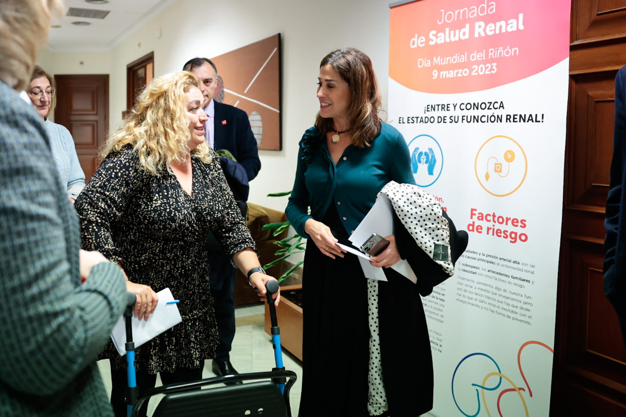 Mar Racero, paciente con covid persistente, en el Congreso de los Diputados.
