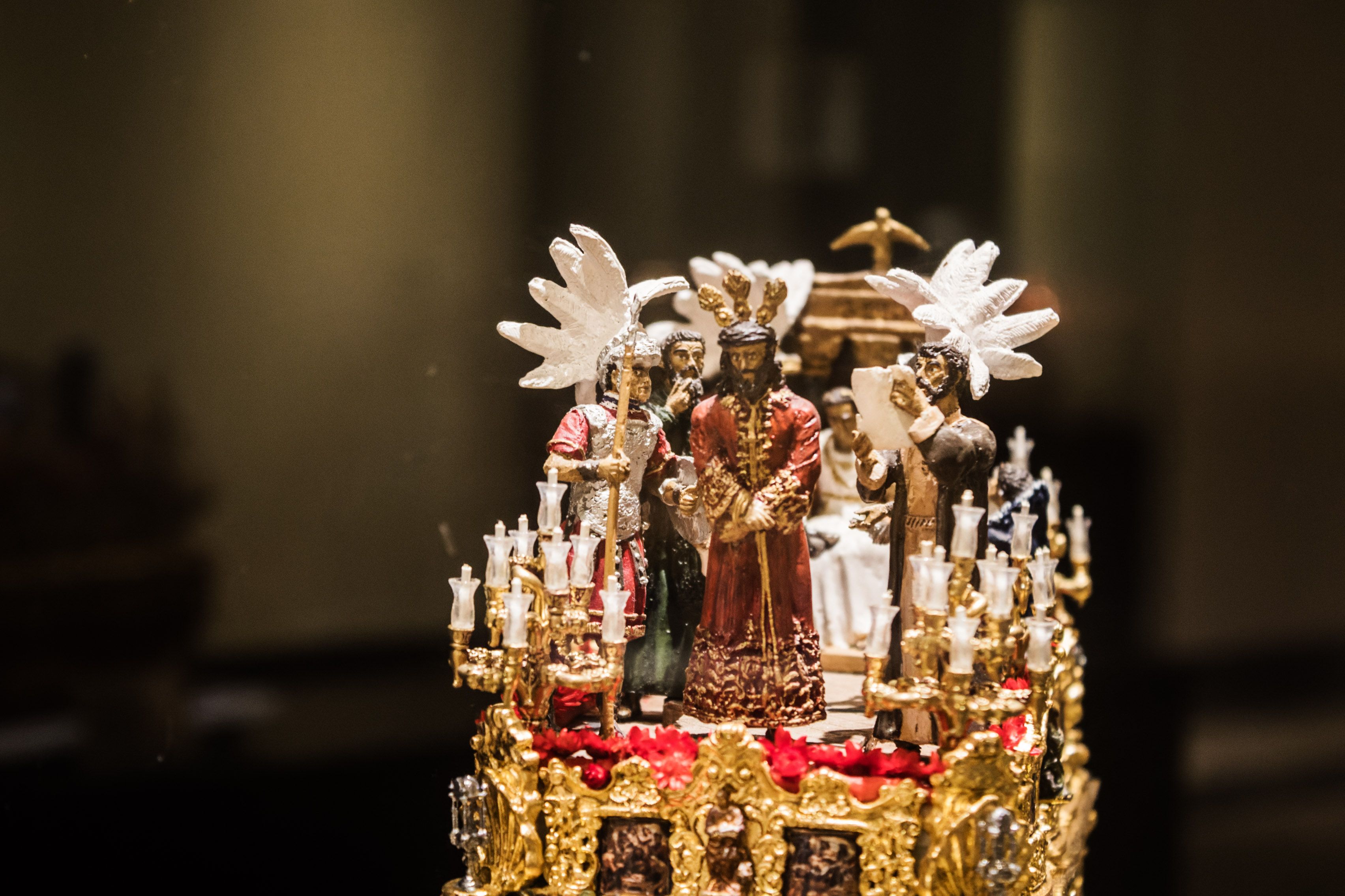 Una de las piezas expuestas en Los Claustros, el paso de La Sentencia. CANDELA NÚÑEZ