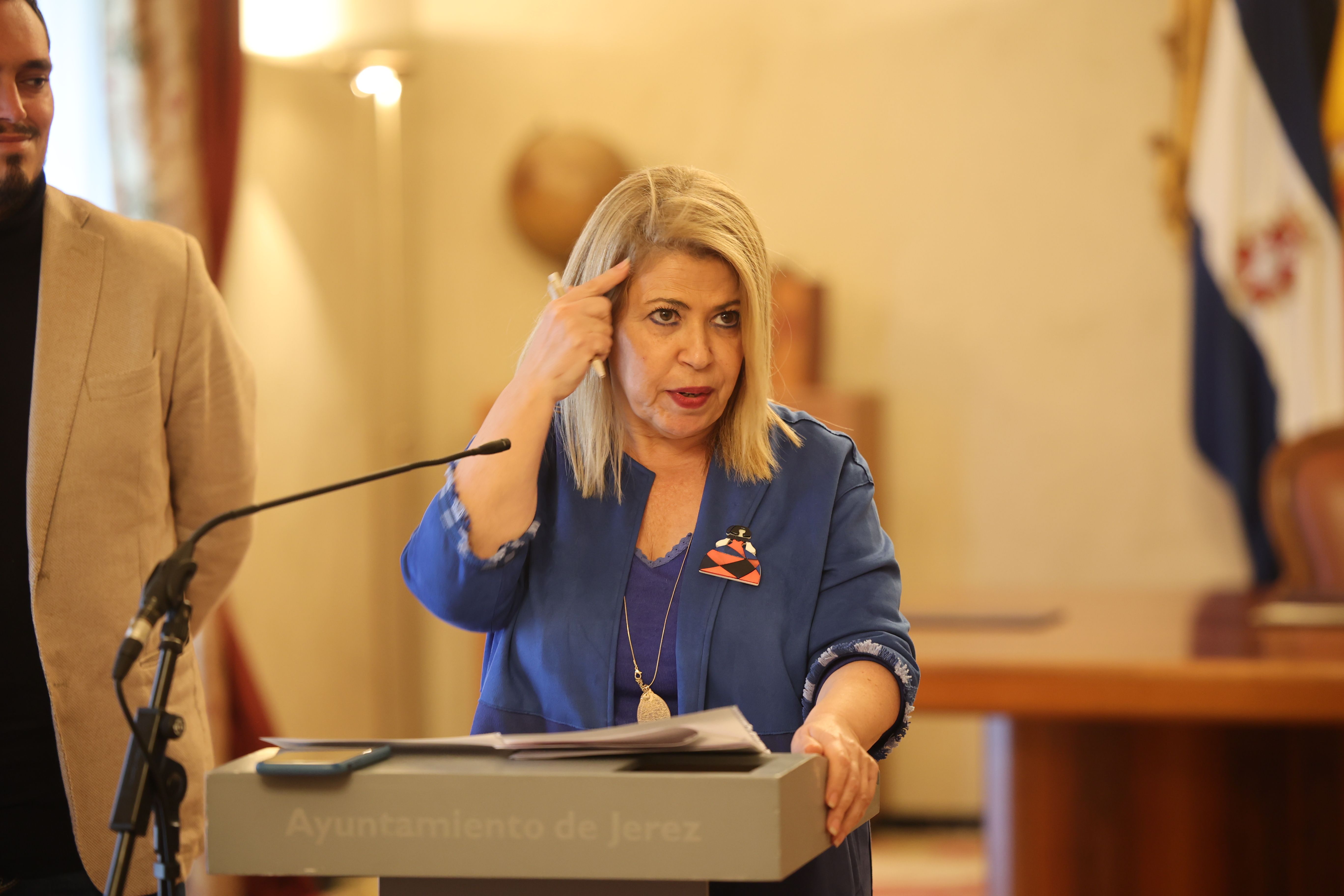 Mamen Sánchez, este martes en rueda de prensa en el Ayuntamiento de Jerez.