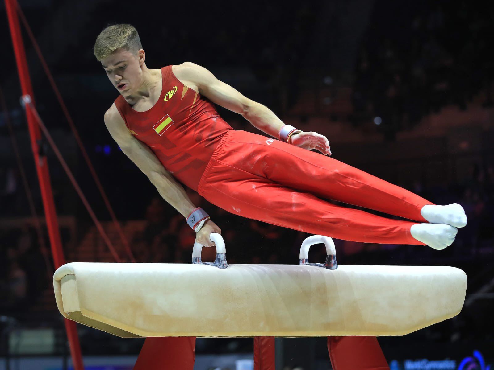Joel Plata ha sido el peor parado del equipo de gimnasia en el accidente.