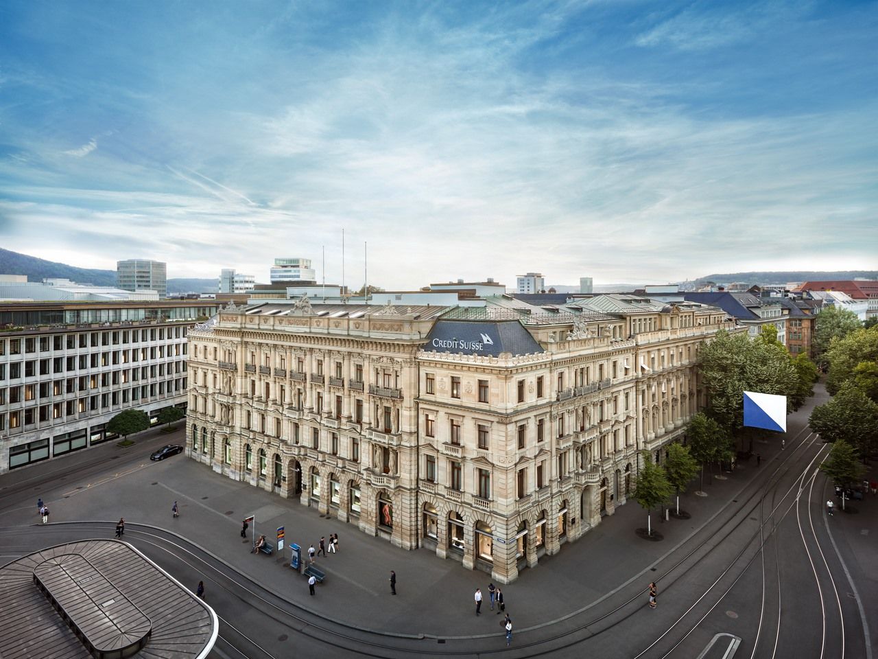 Alerta ante otra posible crisis financiera: el Gobierno llama a la "prudencia". Una de las sedes de Credit Suisse, en una imagen de la entidad bancaria subida a sus redes.