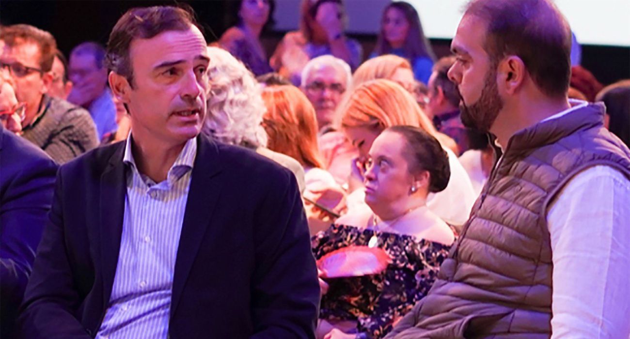 Manuel Méndez, junto a Francisco Zuasti.