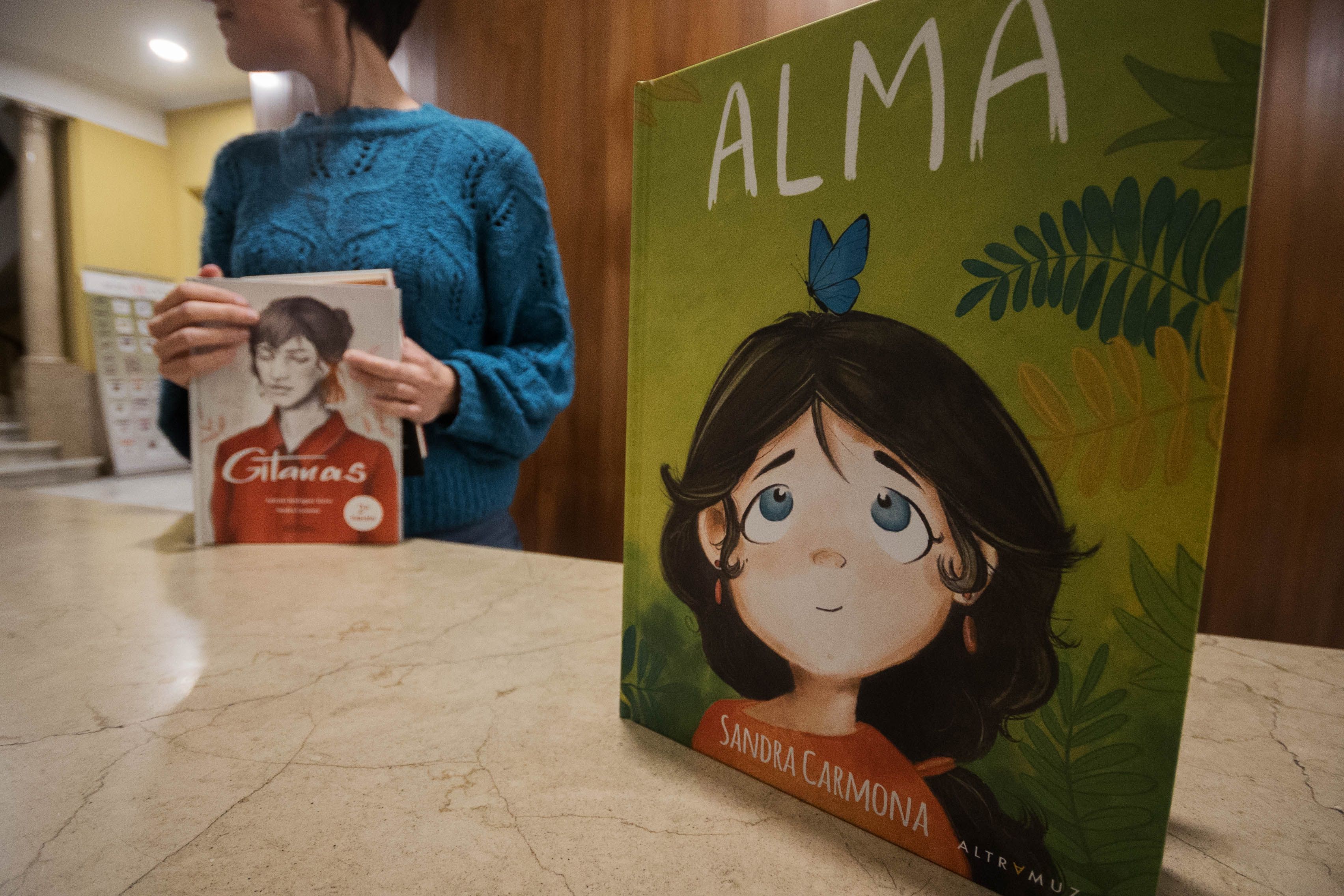 Ejemplar de 'Alma', de Sandra Carmona. 